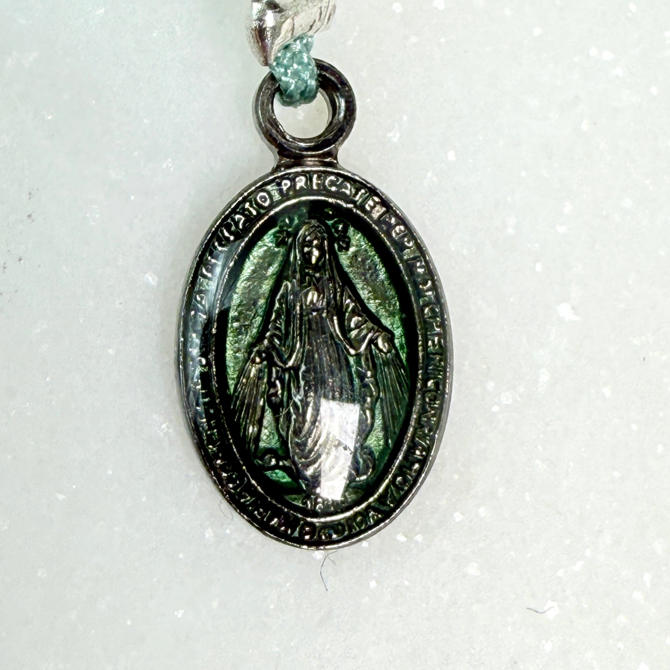 BRAVE SOFTNESS - KRYSTALKÆDE - UNIKA