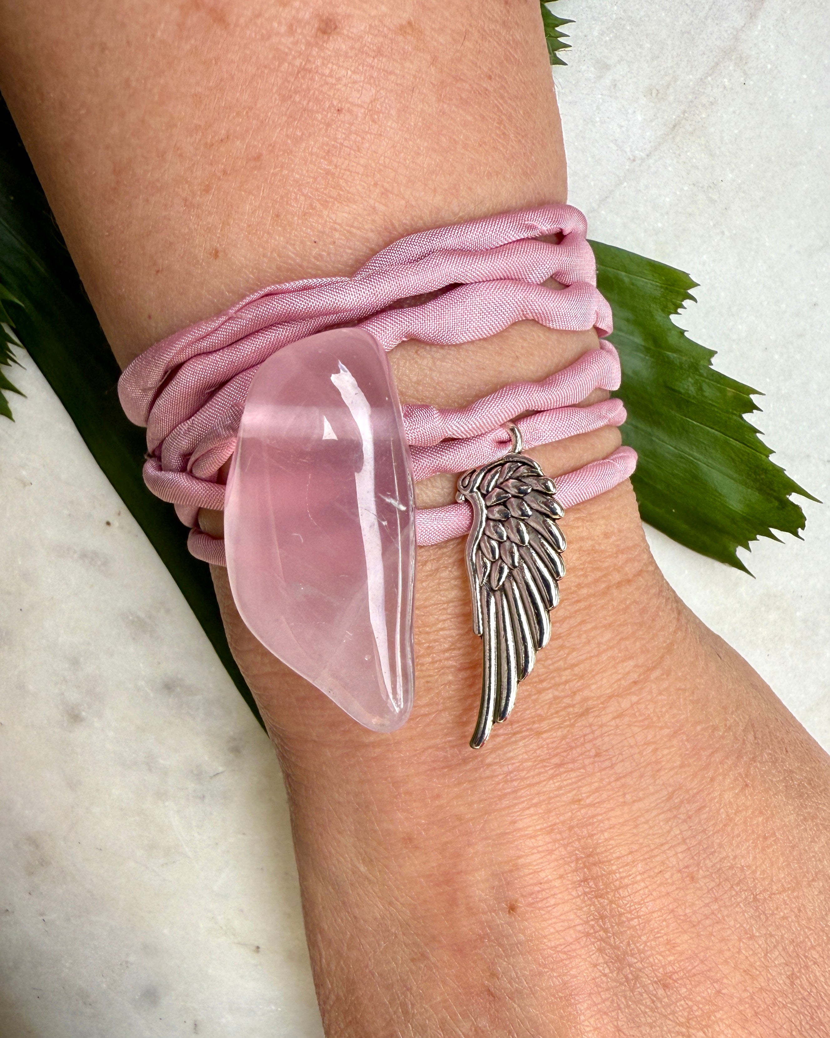 THE ANGEL'S BLESSING - SILKEARMBÅND