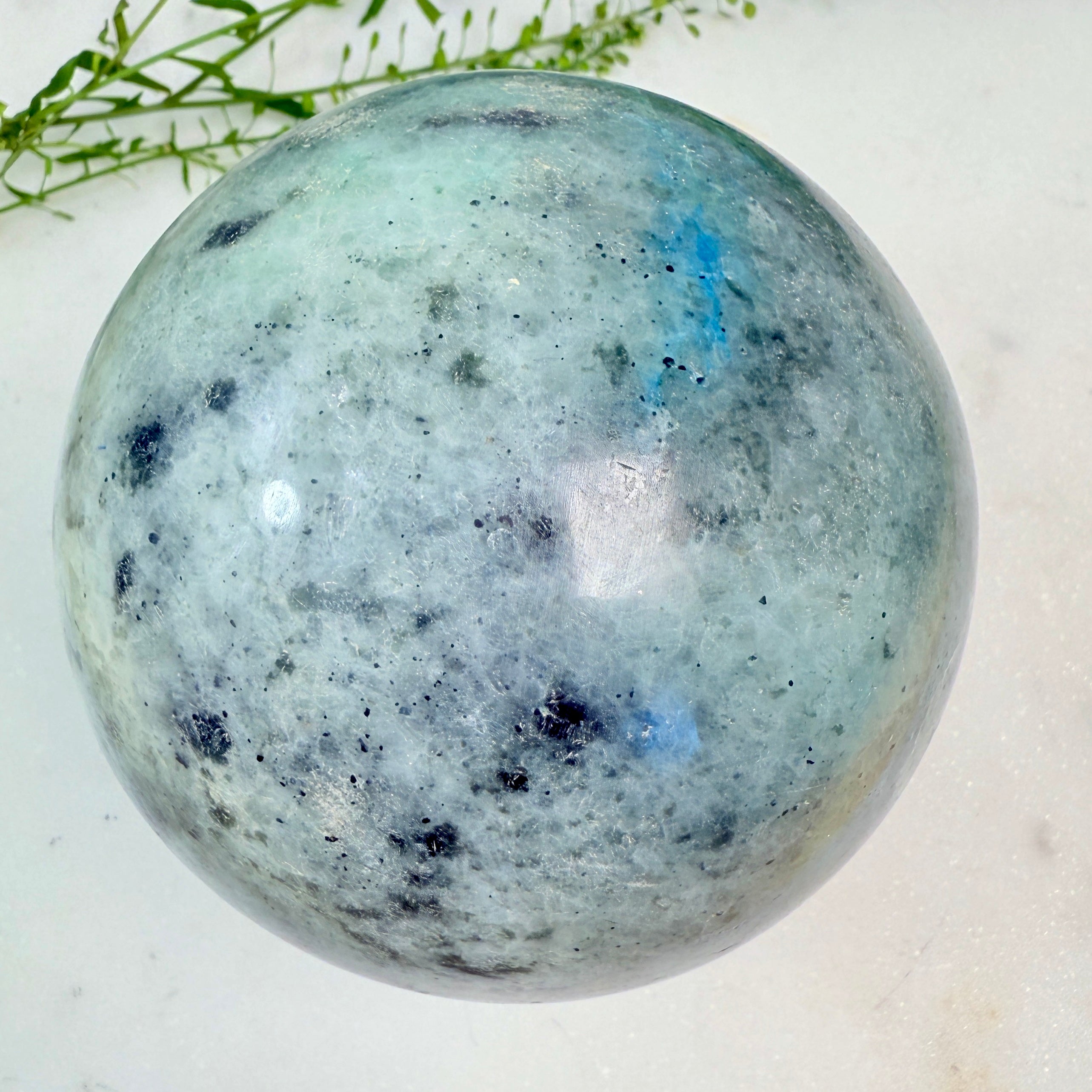 Whispers from the Unknown - unika