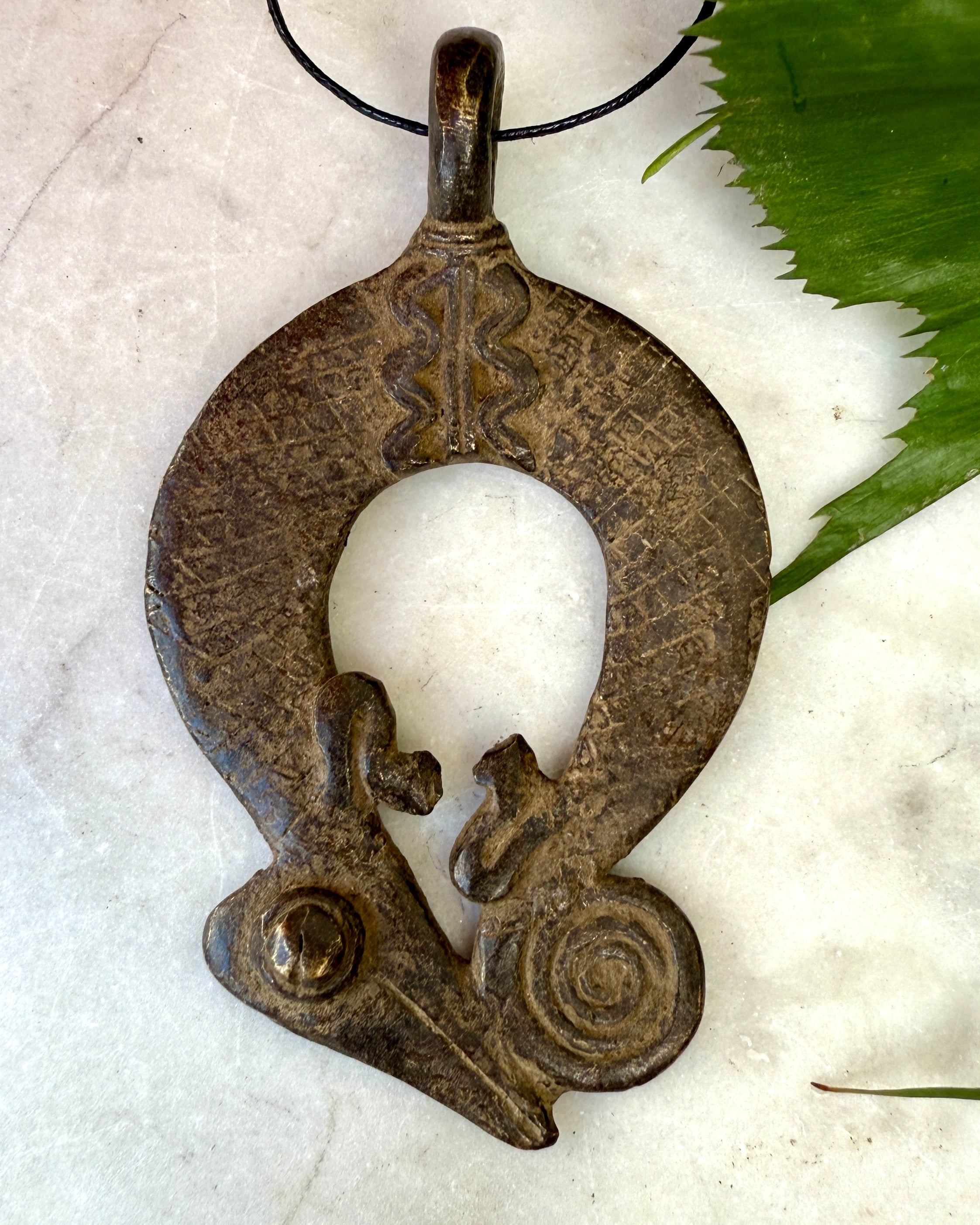 DET SKJULTE KALD - TALISMAN - UNIKA