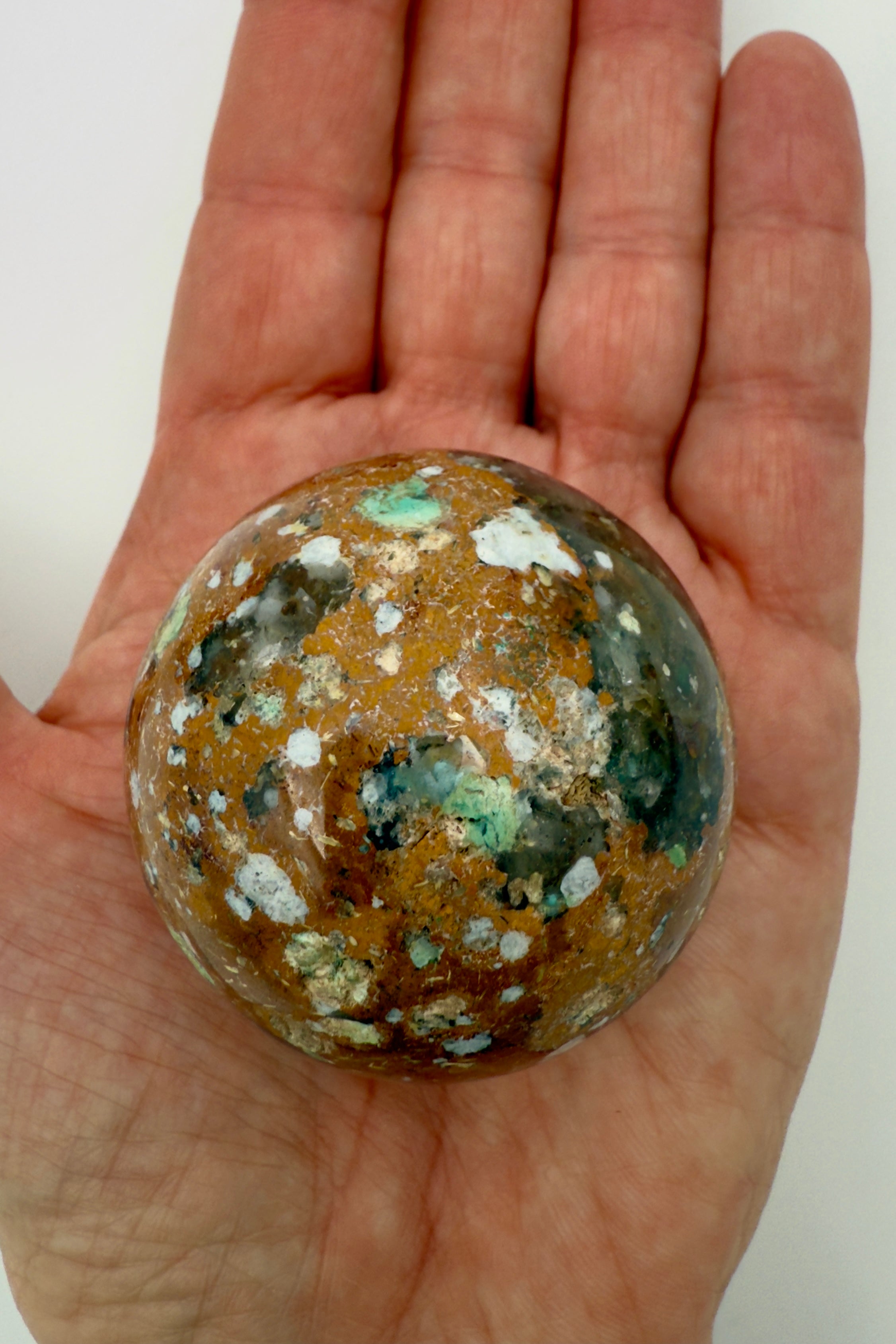 TÆNK STØRRE OG SKAB - KRYSTALKUGLE