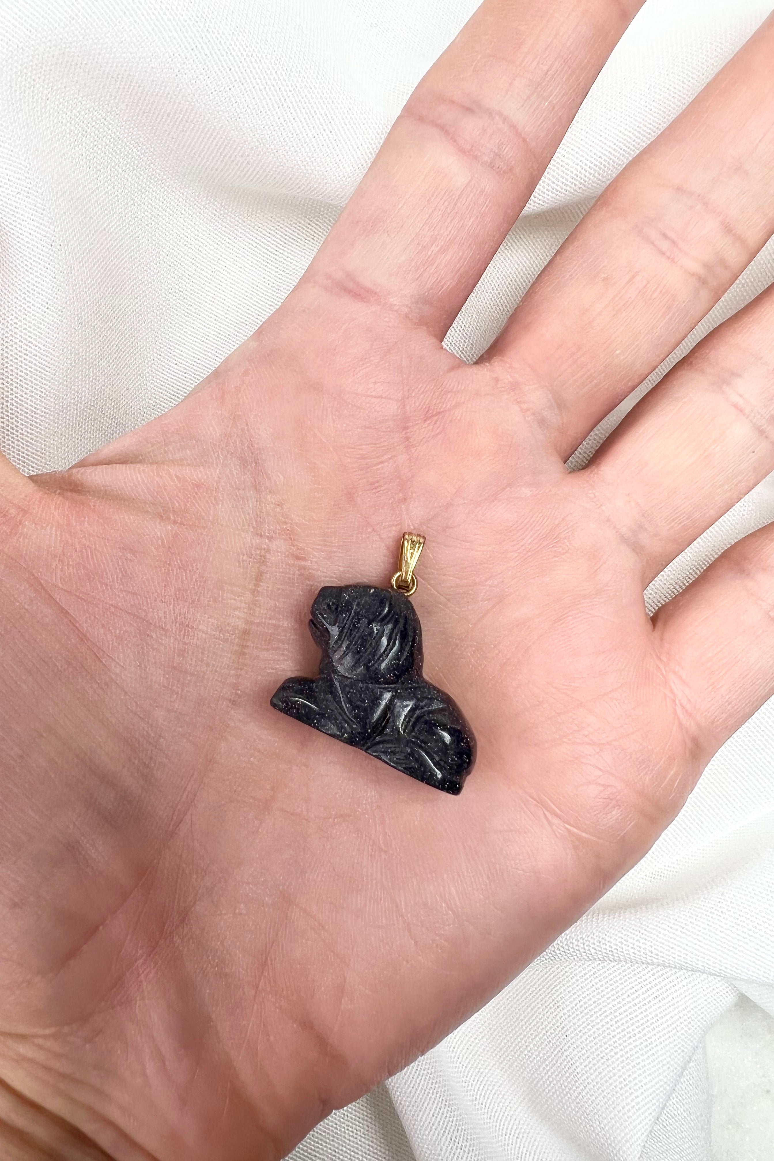 LØVERNES KONGE - krystalvedhæng