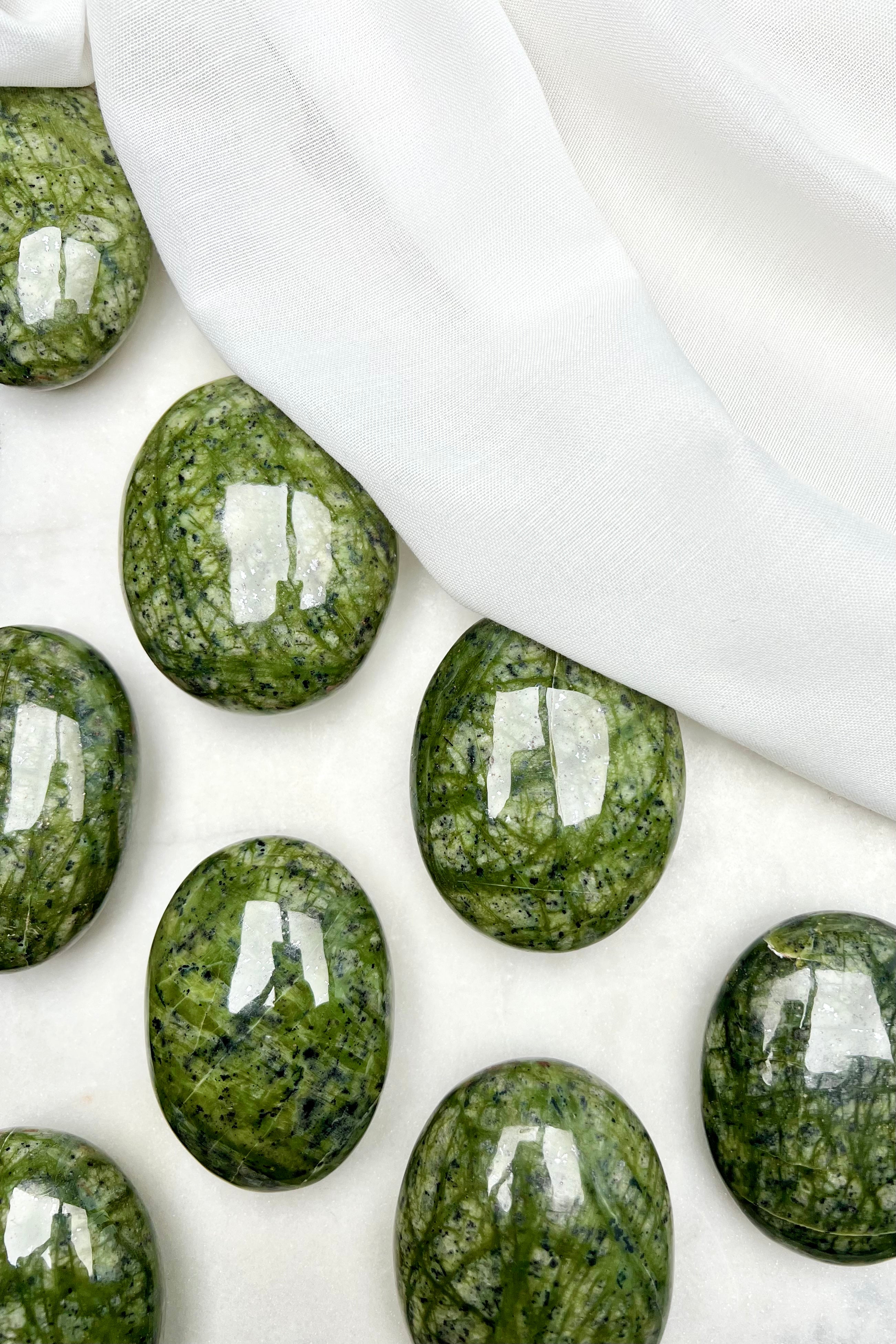 OPLØSNING AF KLÆBRIGE FØLELSER - Krystal