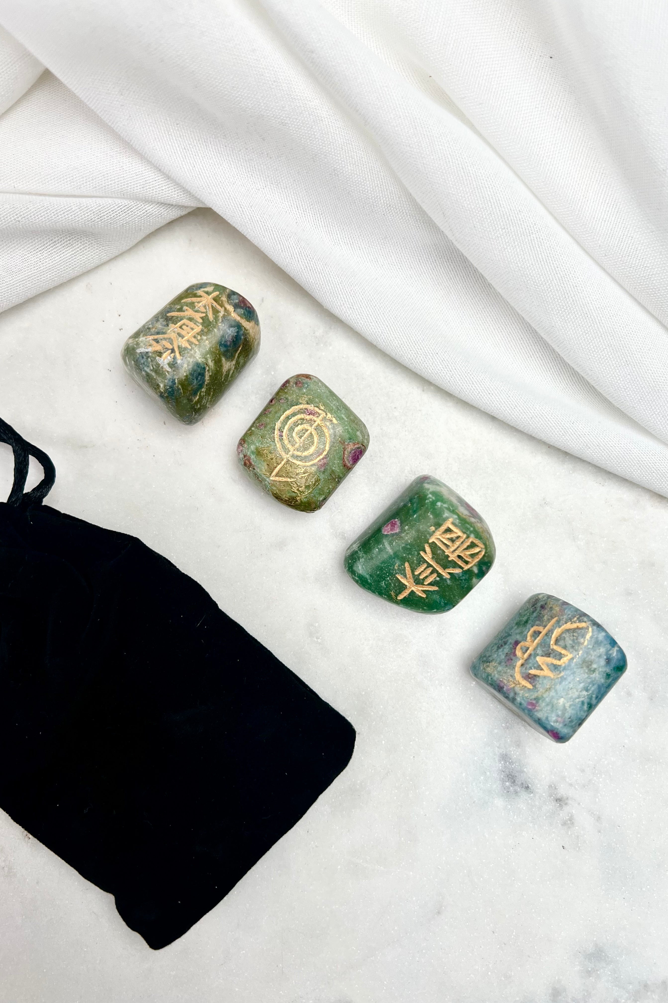 HJERTEHEALING - REIKI - KRYSTALSÆT