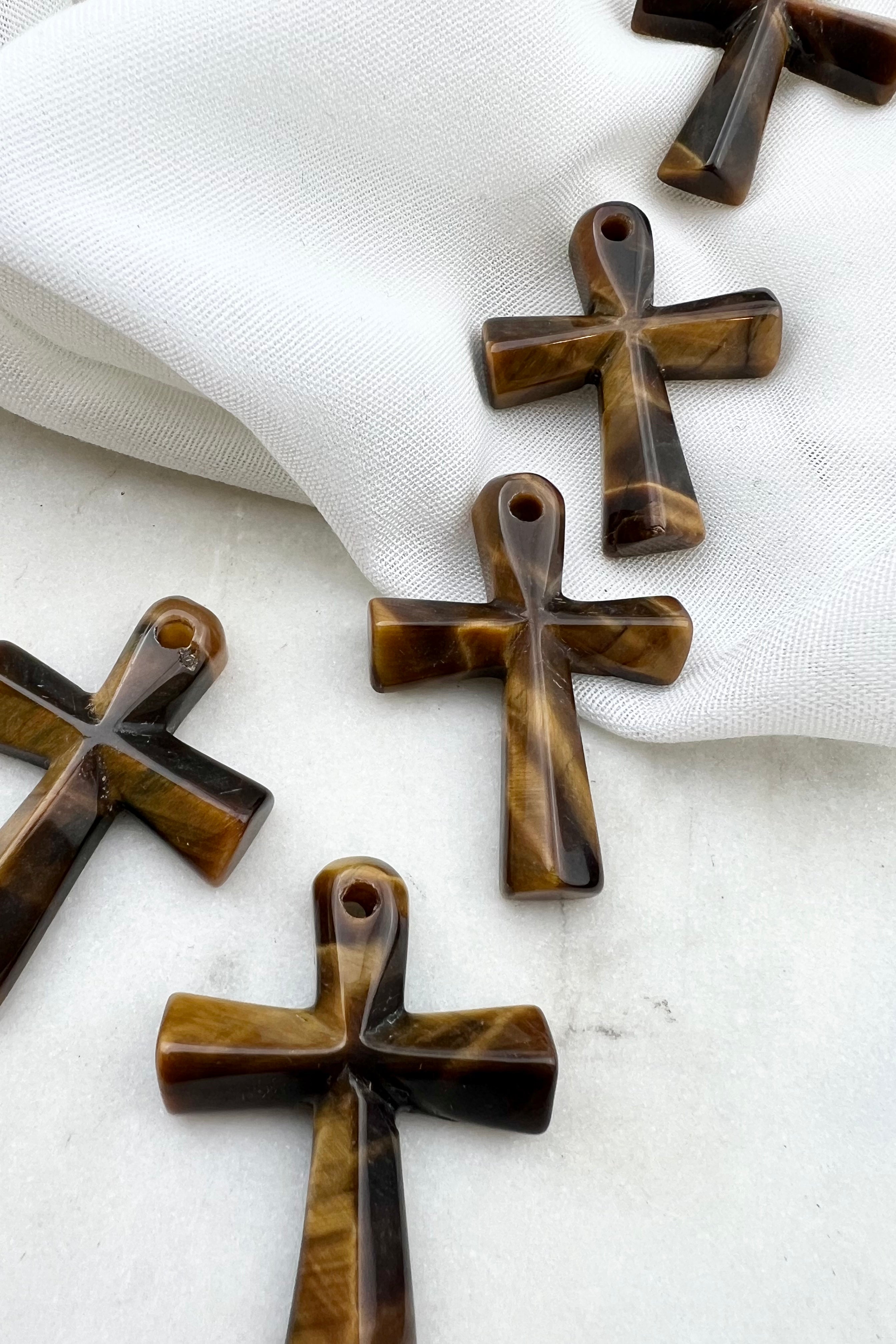 SORGENS KORS - Krystal kors - vedhæng