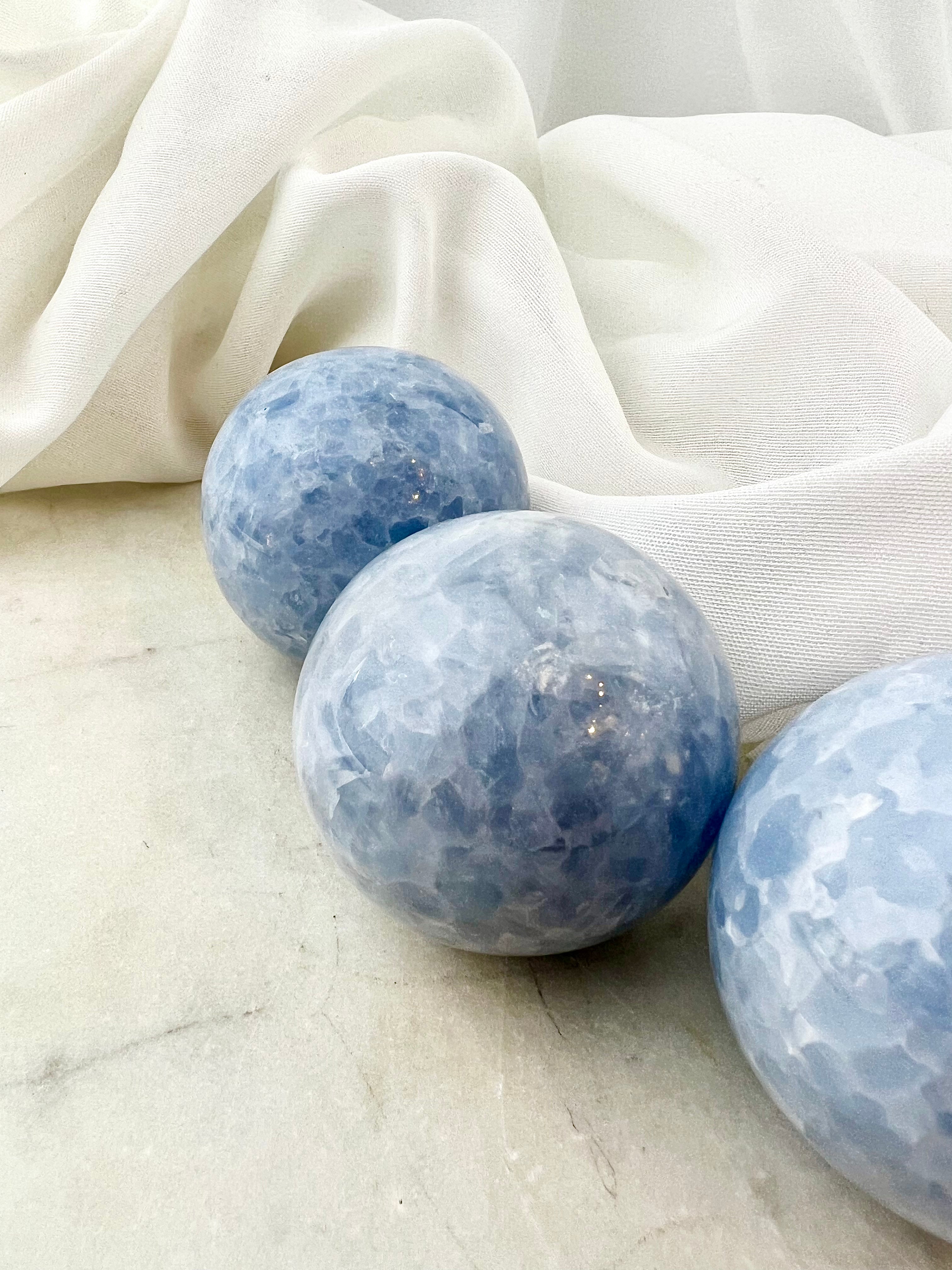 ELSKET UBETINGET - KRYSTALKUGLE