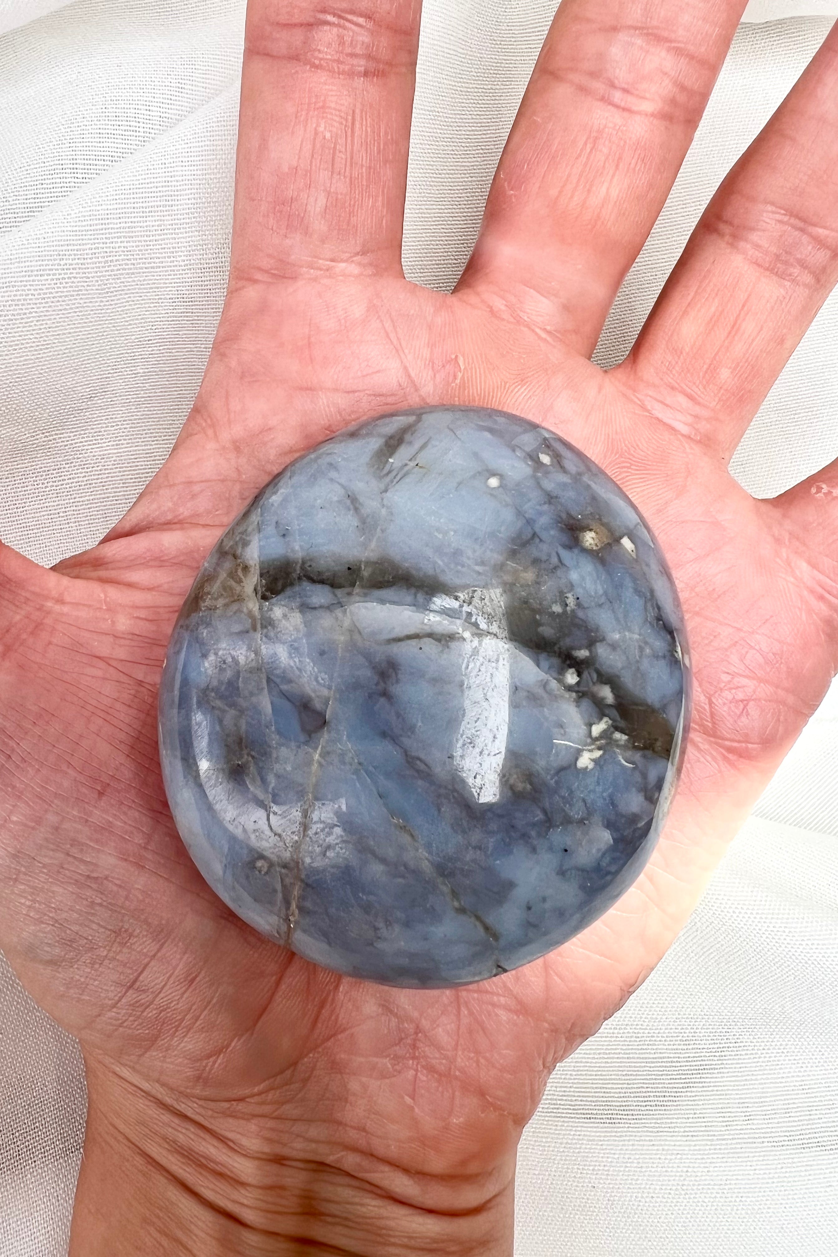 INDGANGEN TIL DE AFDØDES RIGE - Krystal