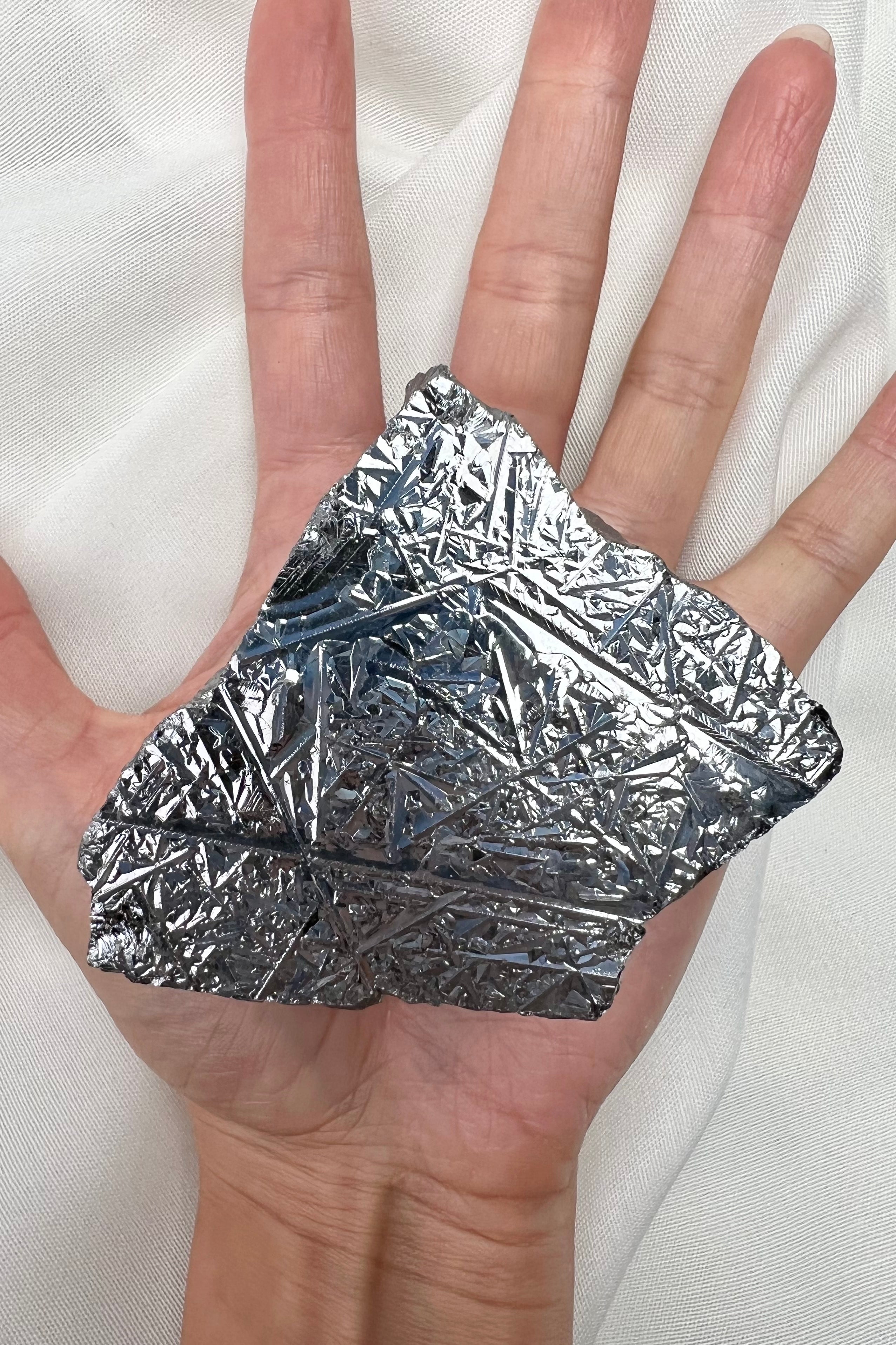 STYRKE AF STÅL - Krystal