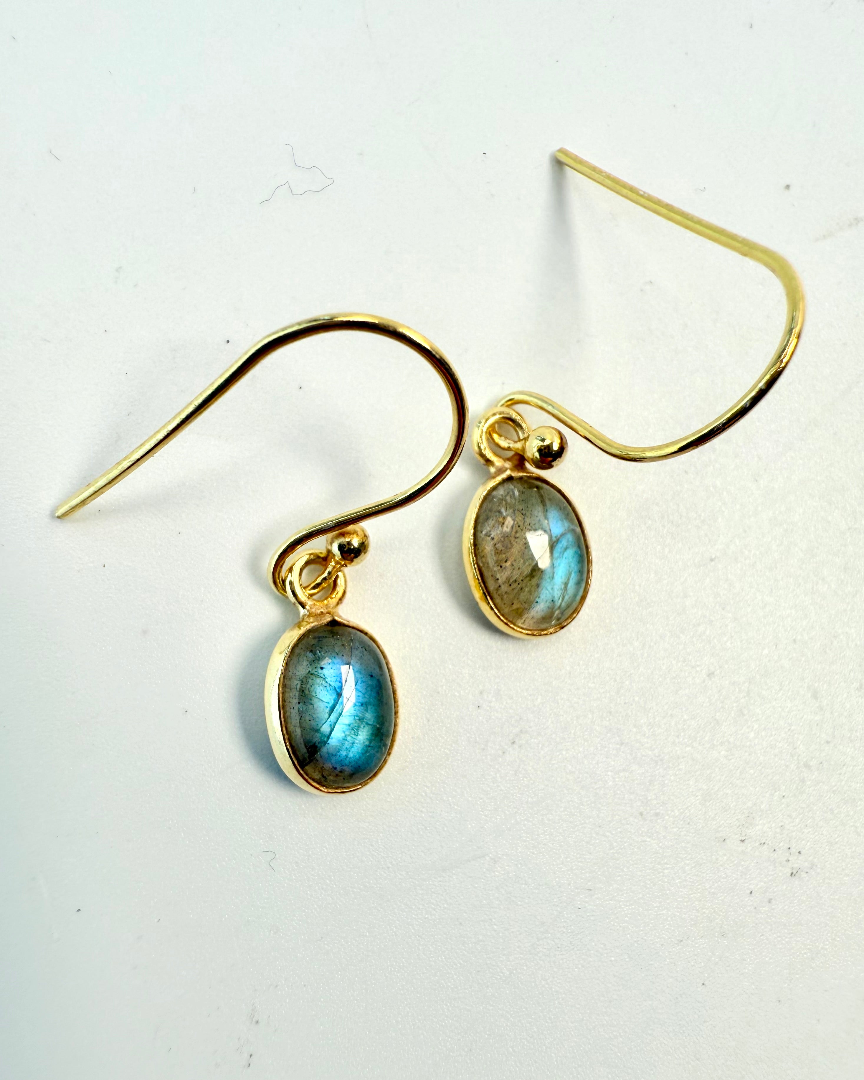 DEN 6. SANS - ØRERINGE - UNIKA