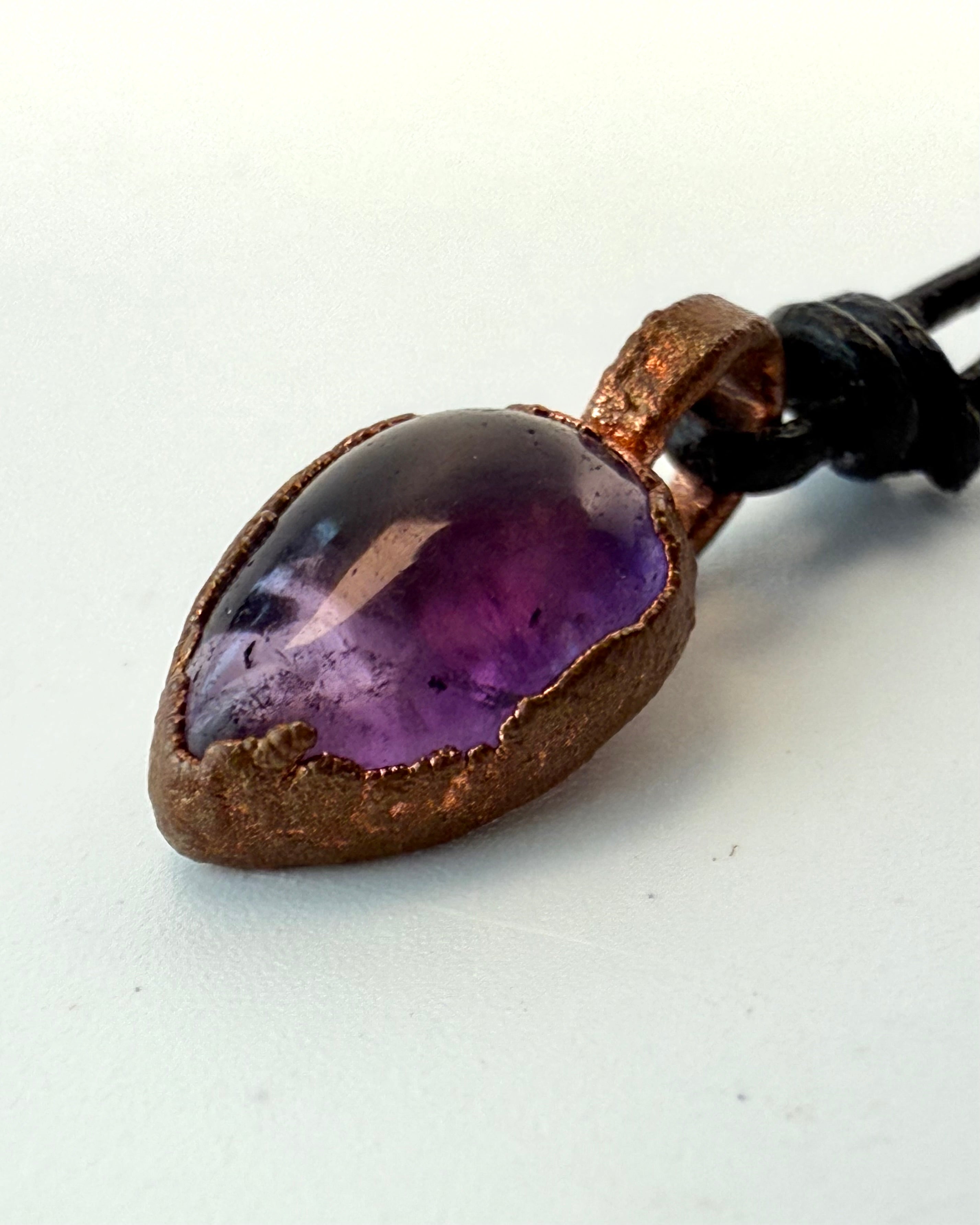 SPIRIT LOOP - AMULET - UNIKA