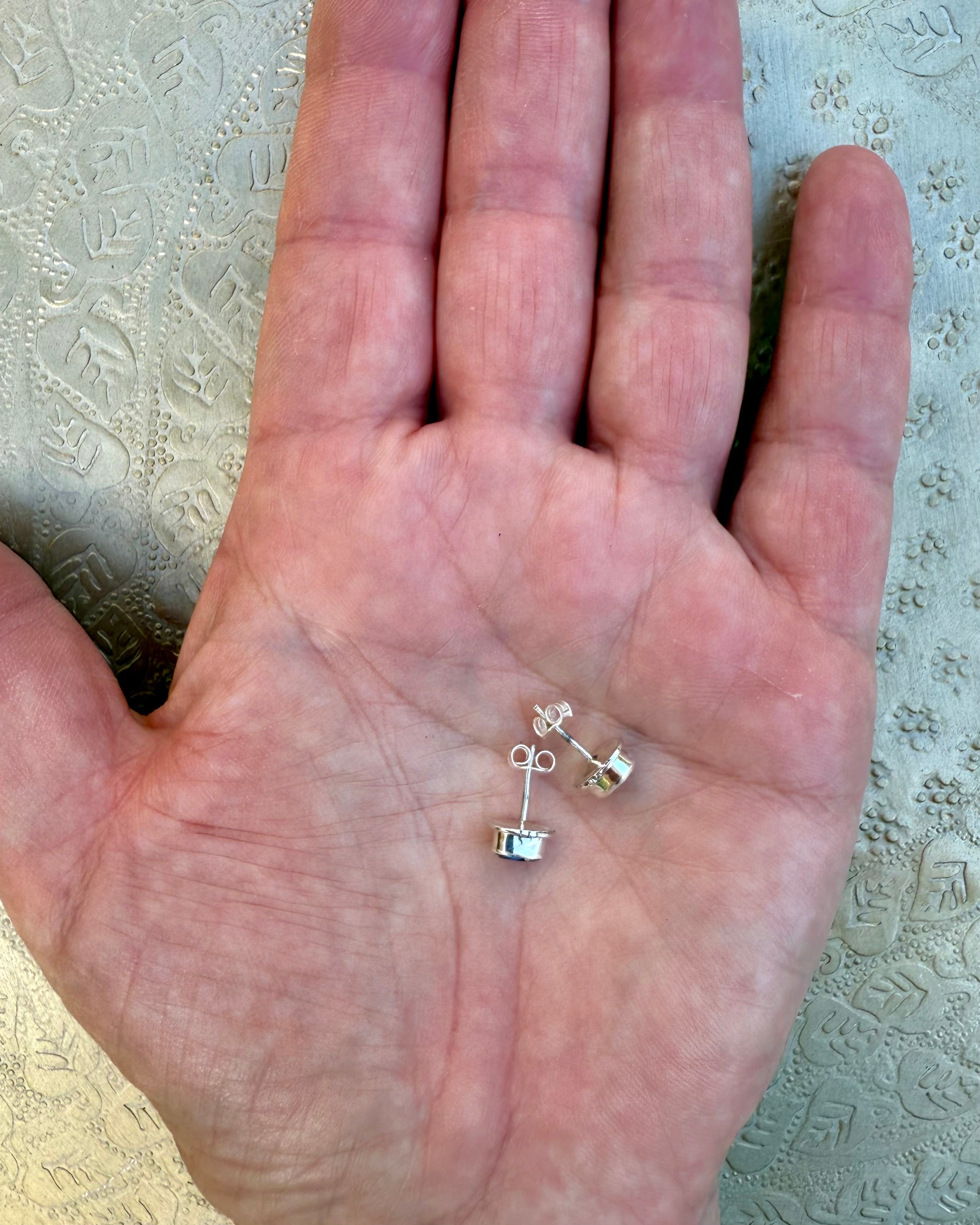 LET MY LIFE SHINE - ØRERINGE