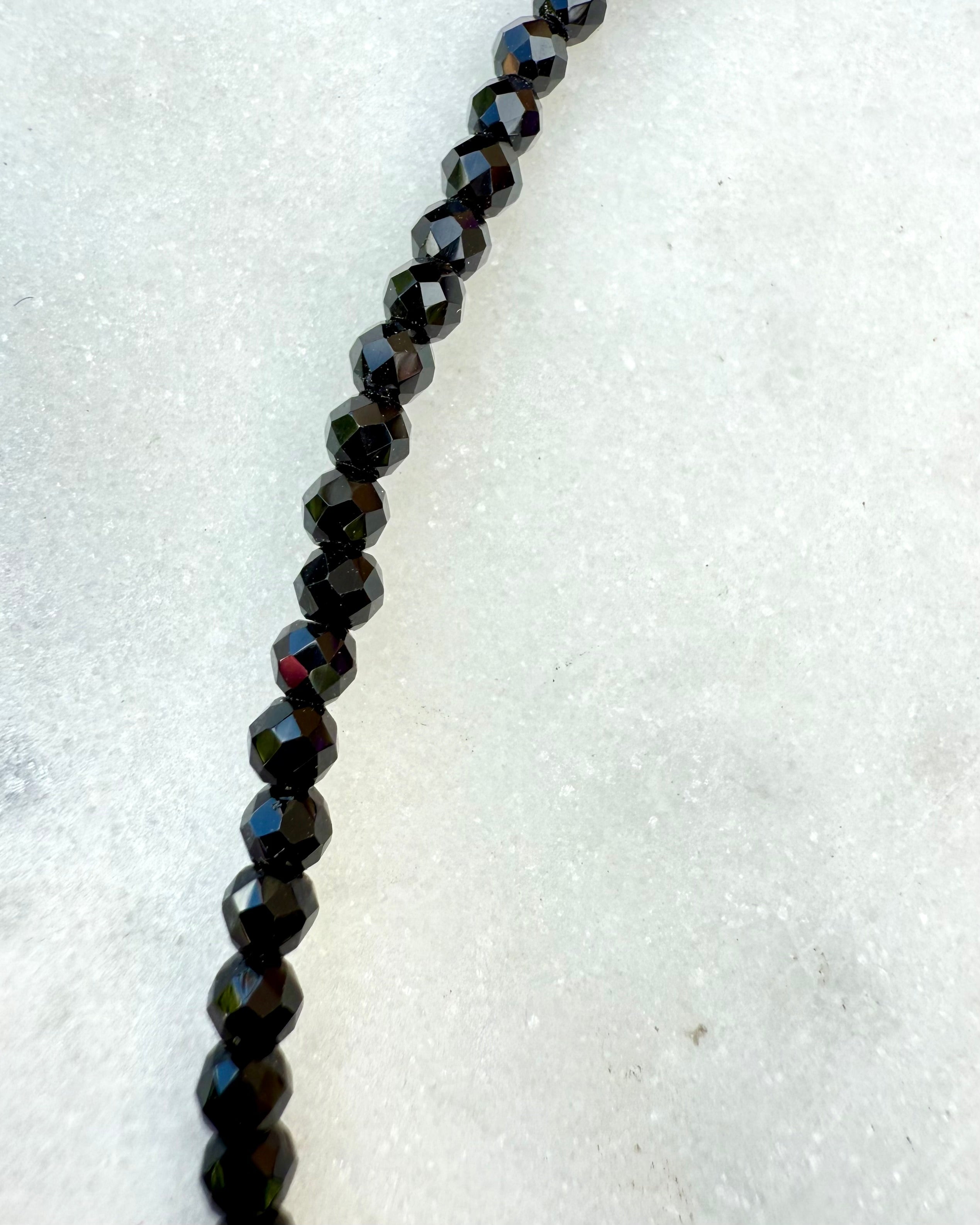 SPRUDLENDE FULDMÅNE ENERGI - HALSKÆDE