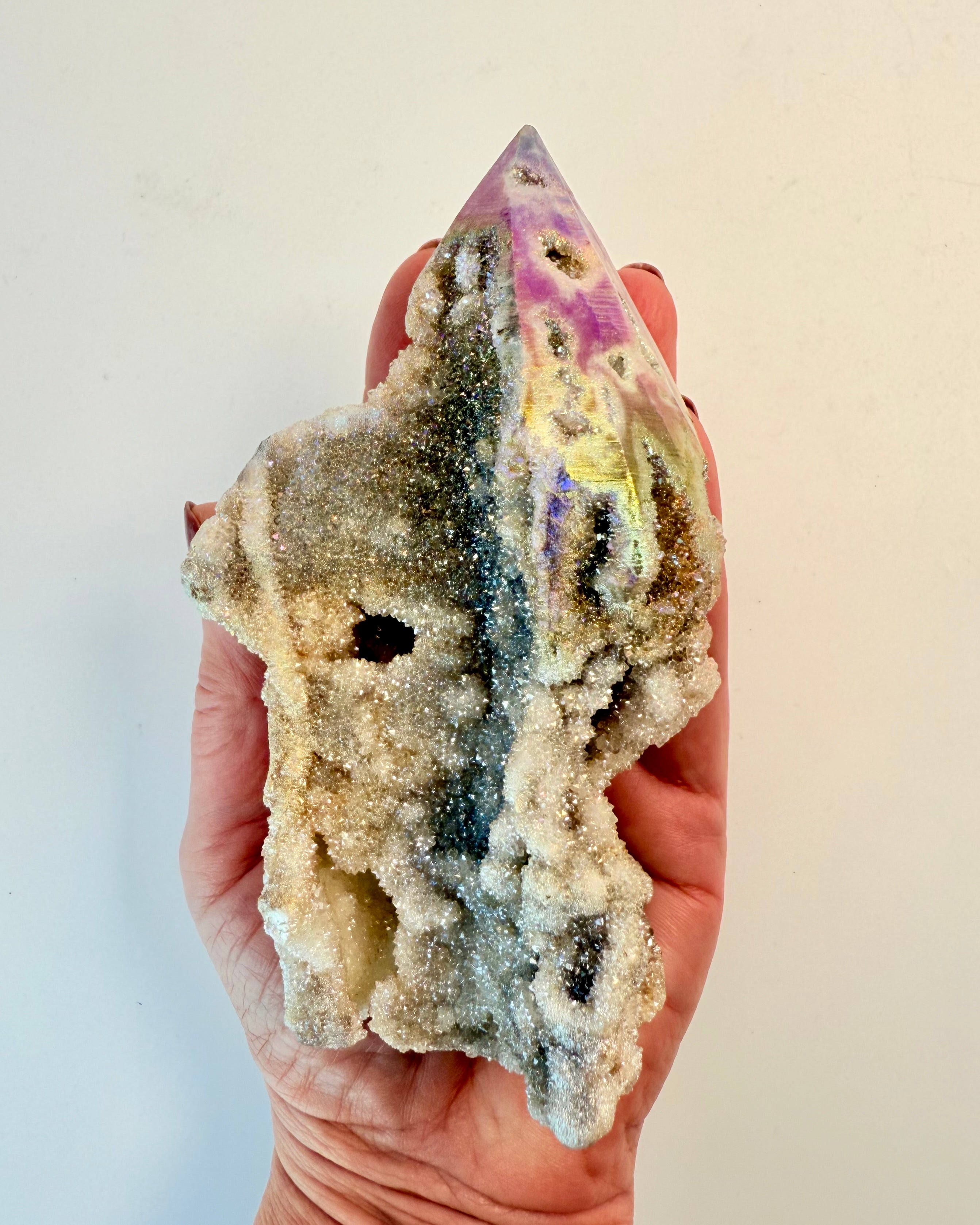 DEN NØGNE SANDHED - KRYSTAL - UNIKA