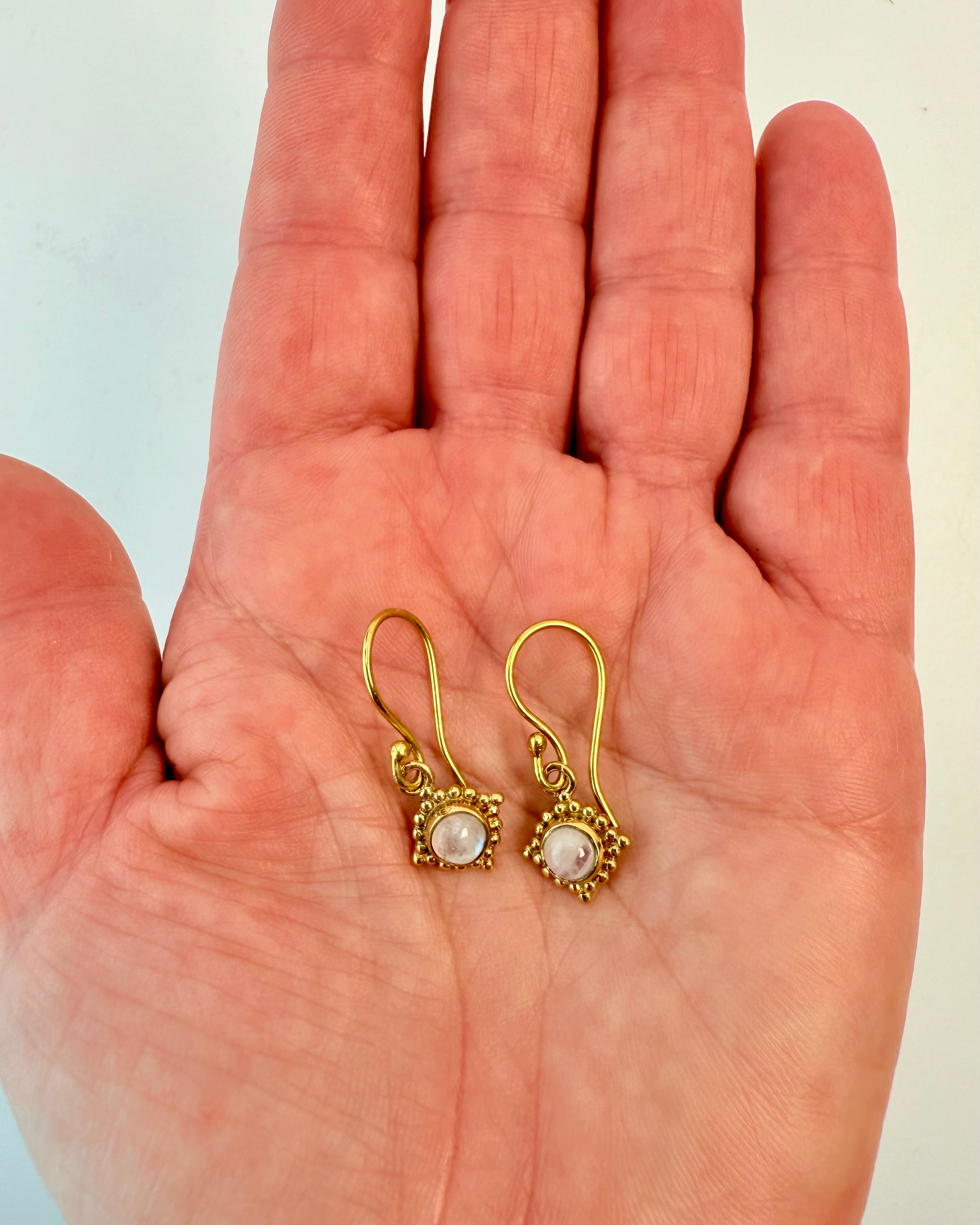 ÅBNING AF DIT 3. ØJE - ØRERINGE - UNIKA