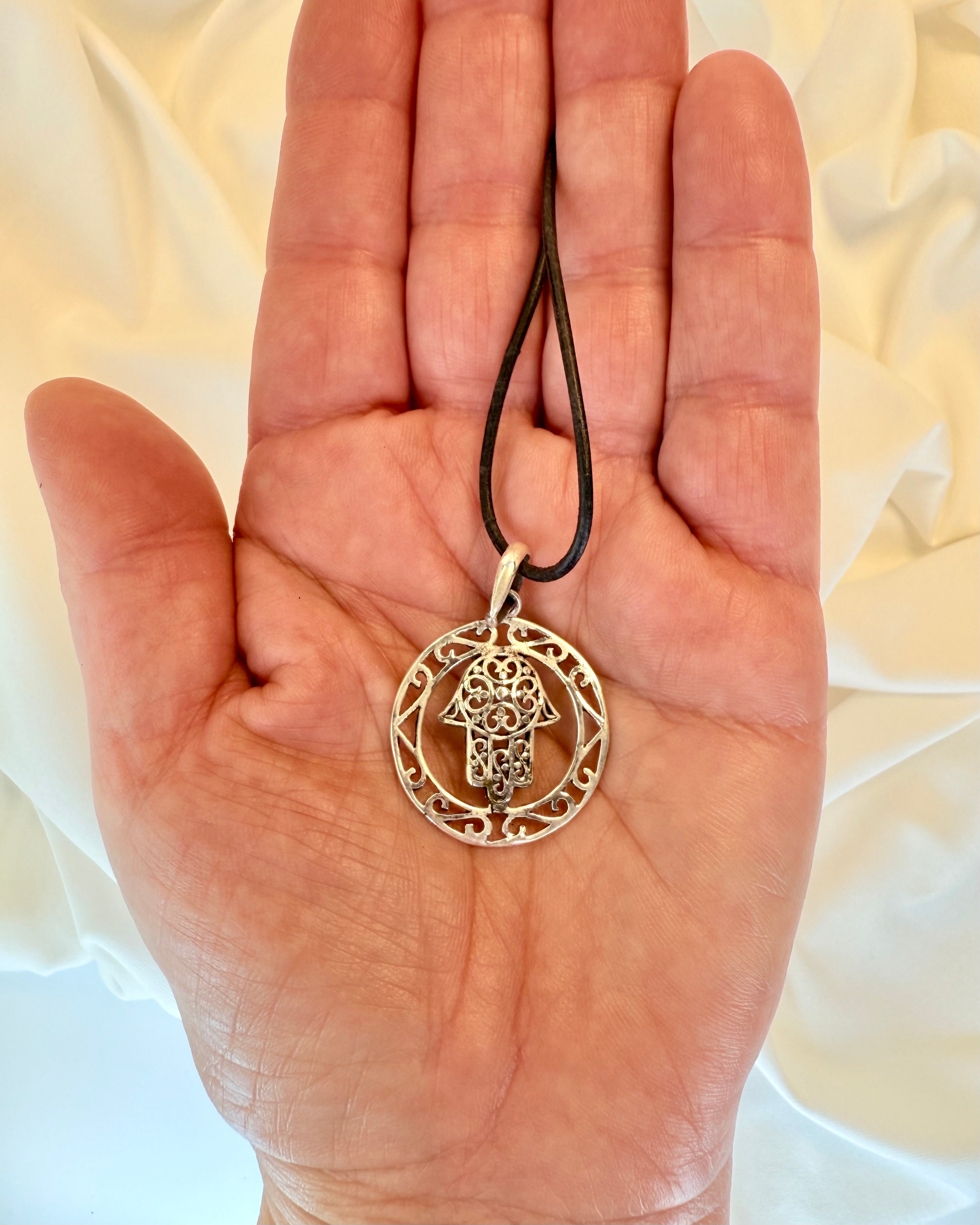 HELP IS PRESENT - AMULET
