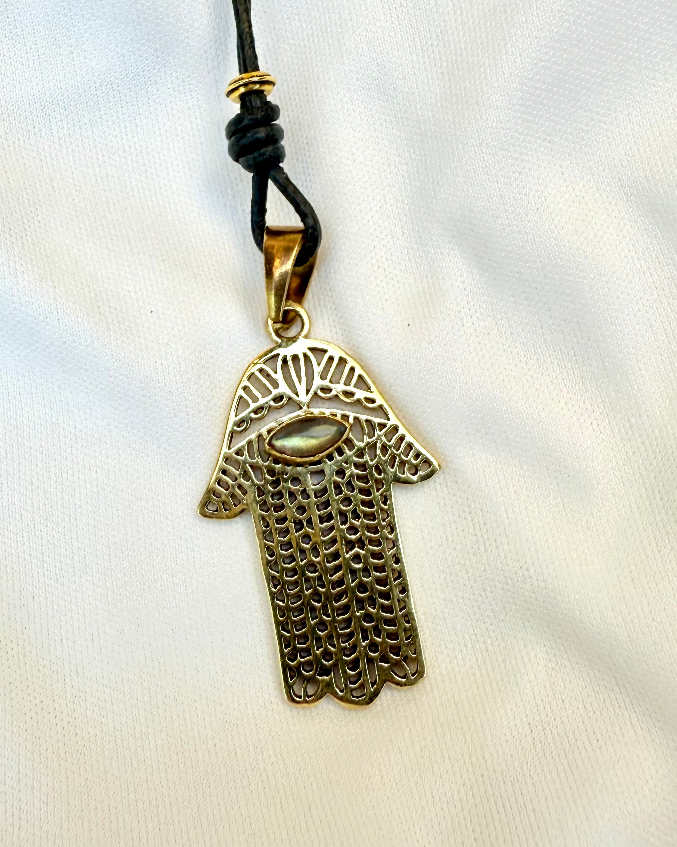 HJEM I SJÆLEN - AMULET - UNIKA