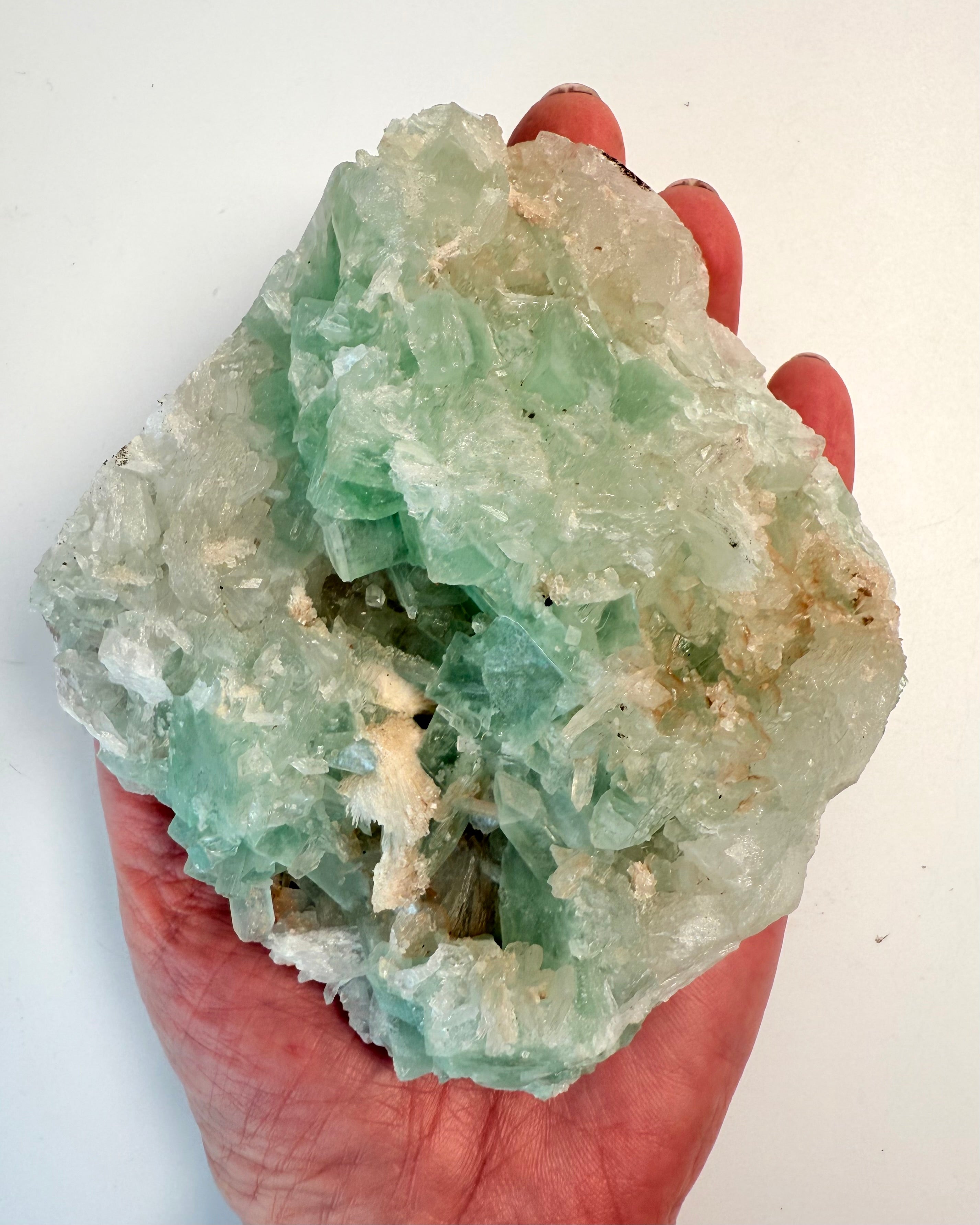 THE SACRED OUTSIDER - KRYSTAL - UNIKA