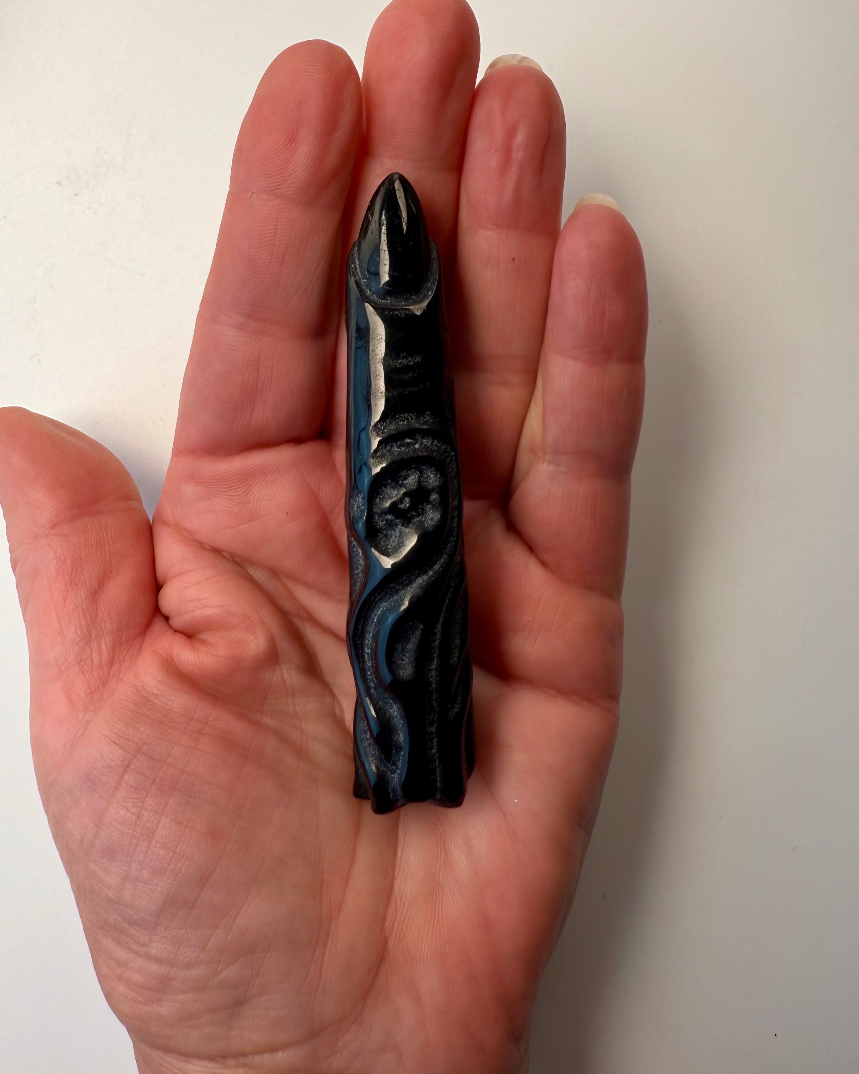 BEHIND THE DARKNESS - KRYSTAL - UNIKA