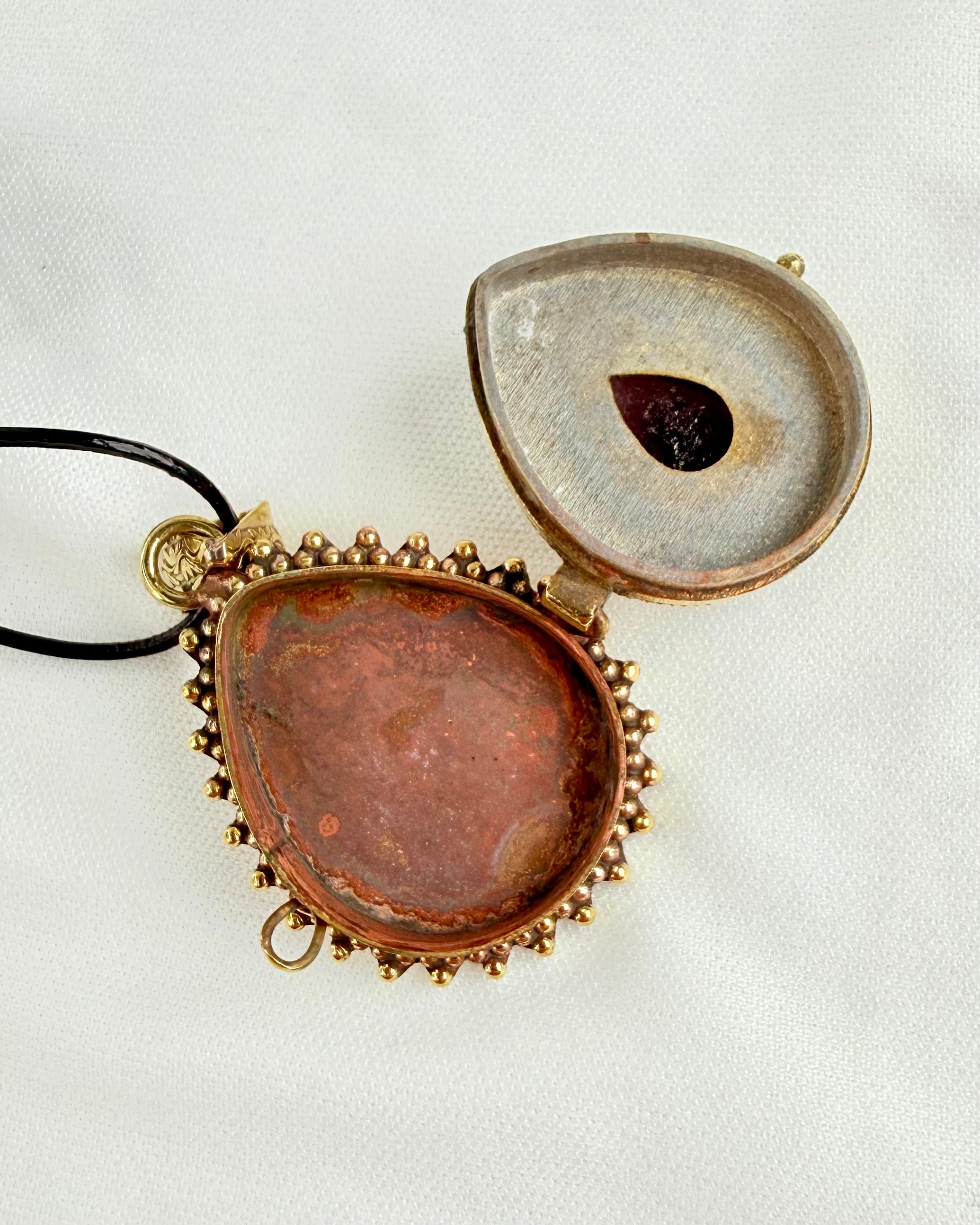 MANIFESTERINGSAMULET - UNIKA