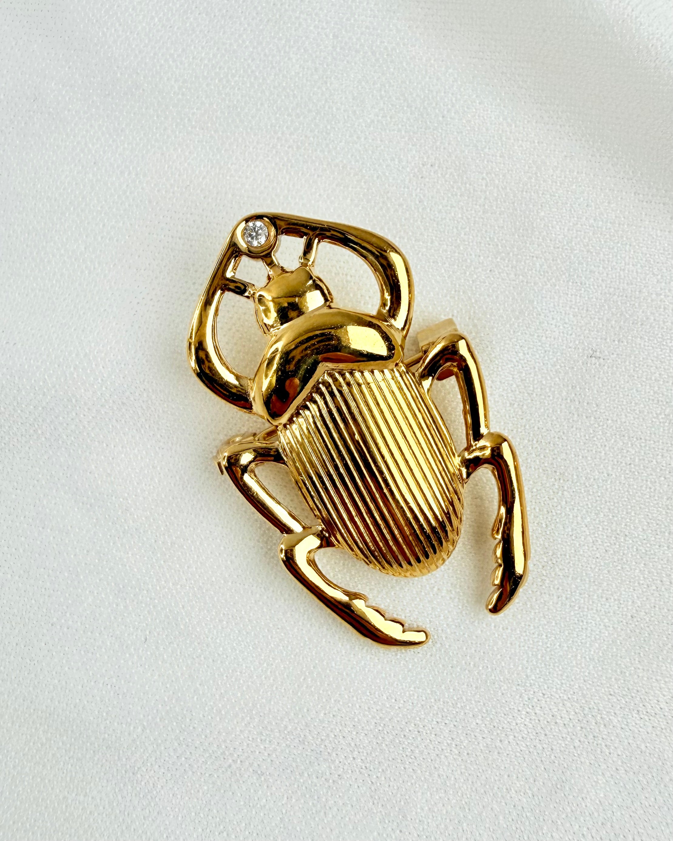 DAGLIG GENFØDSEL - BROCHE
