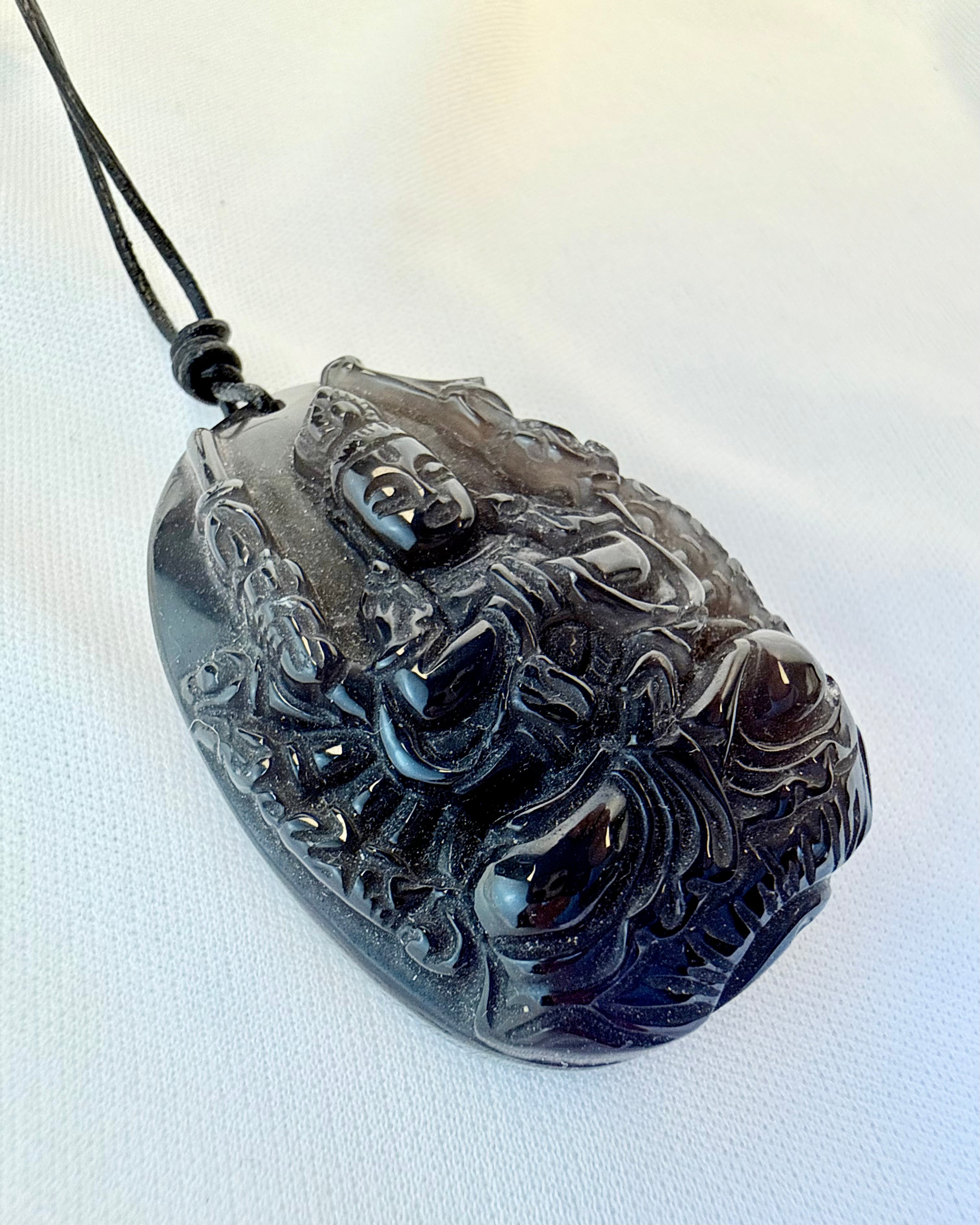 ALLE SANDE VEJE - AMULET - UNIKA