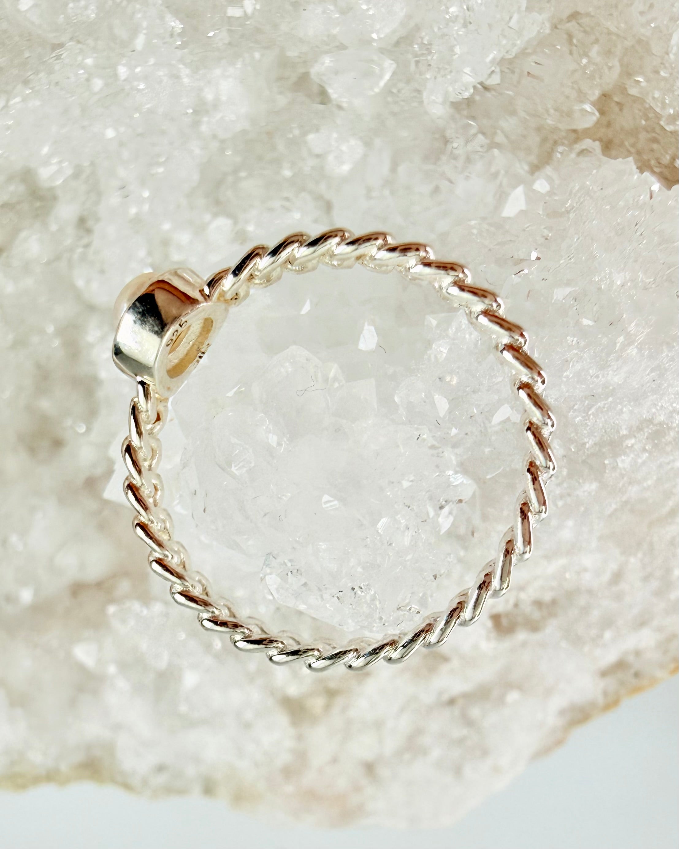 GUDDOMMELIG RENHED - RING - UNIKA