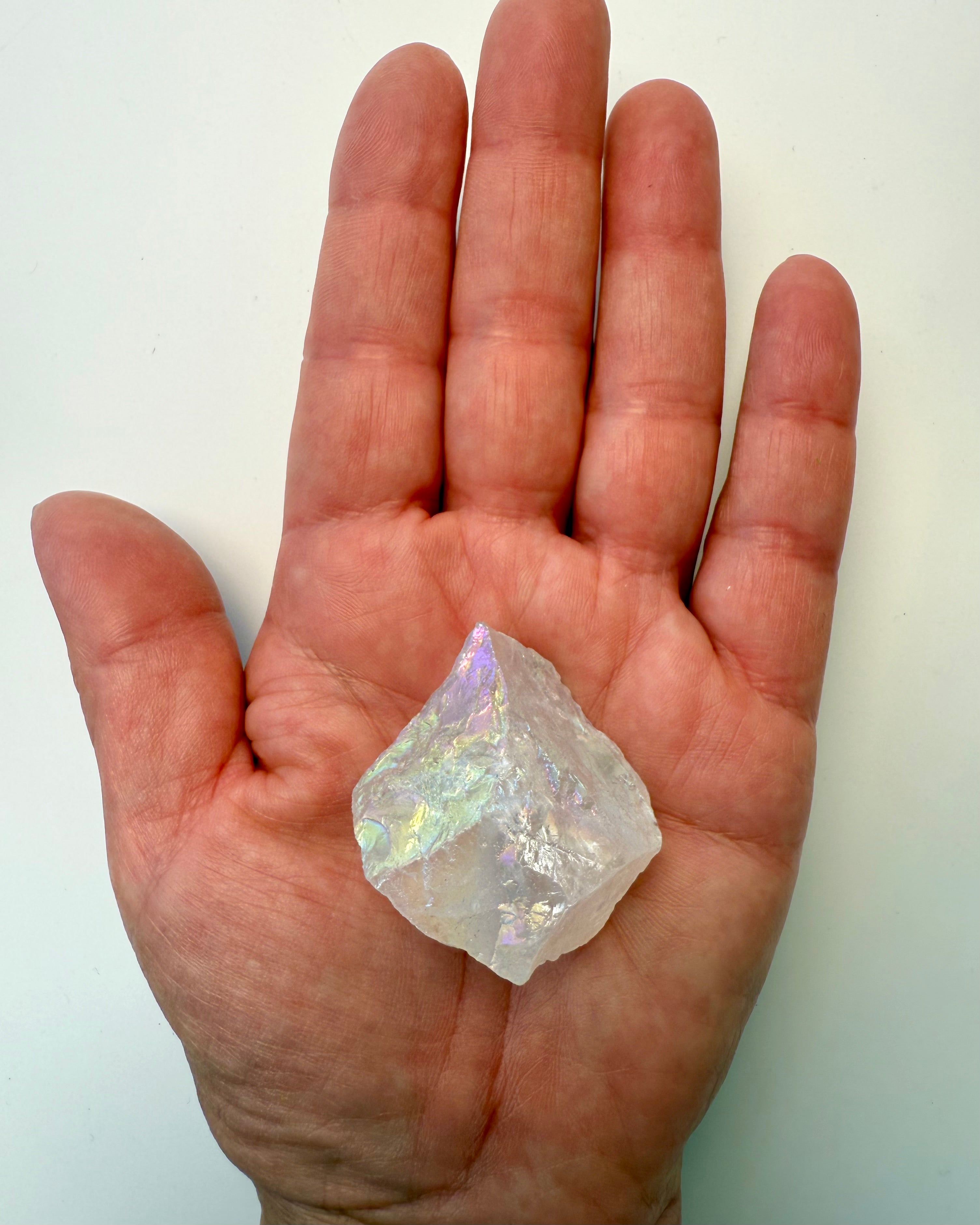 HØJNER OG LØFTER DIN ENERGI - KRYSTAL