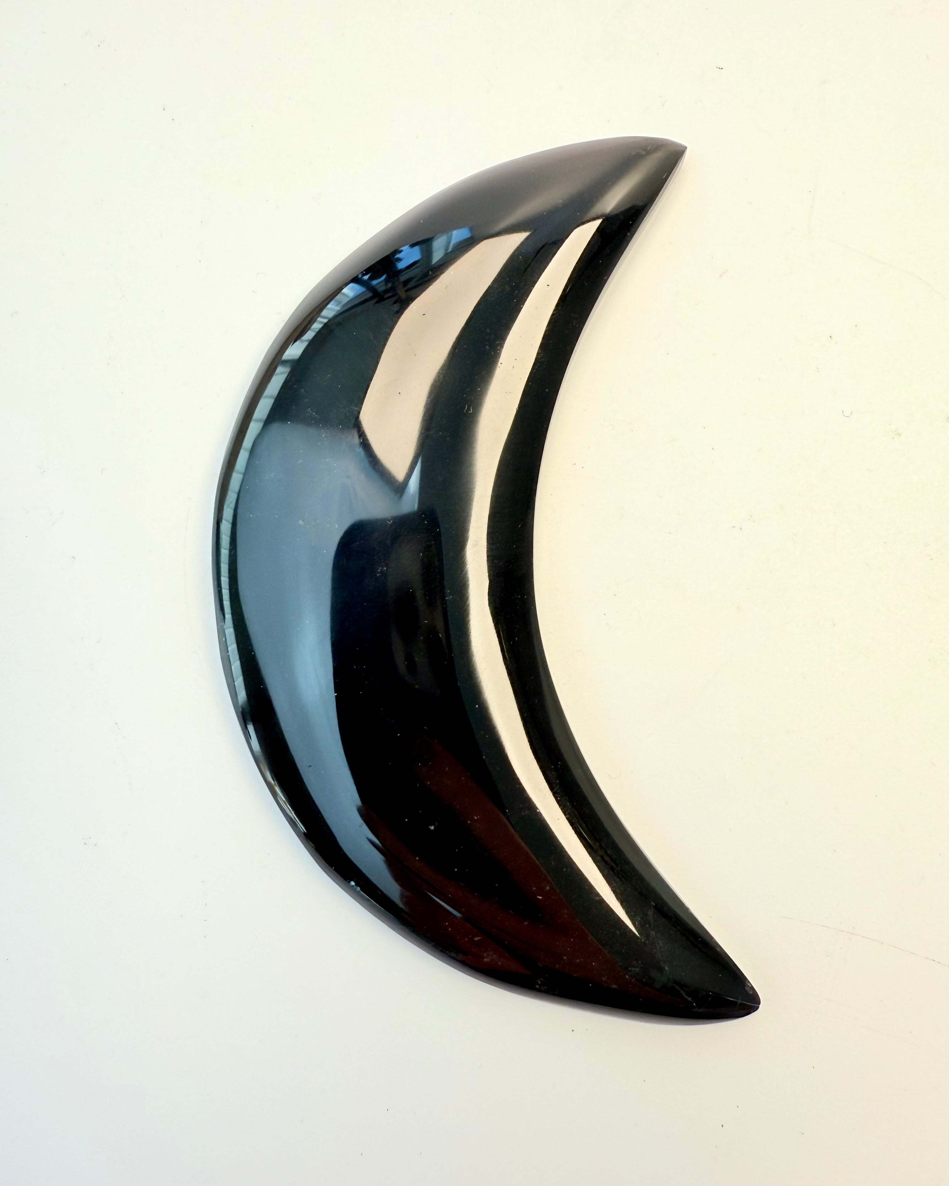 BLACK MOON GUARDIAN - KRYSTAL