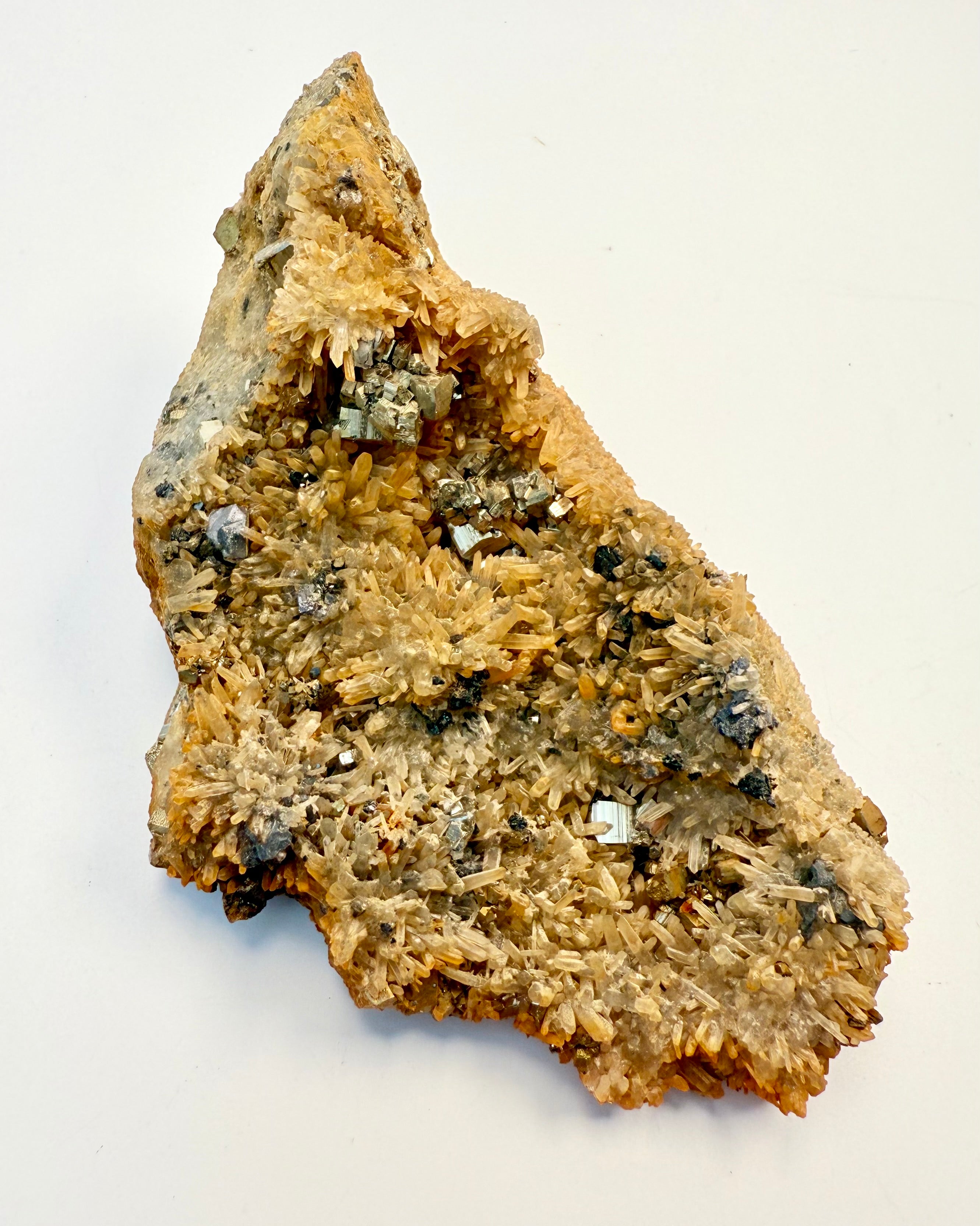 THE GUARDIAN BETWEEN WORLDS - KRYSTAL - UNIKA