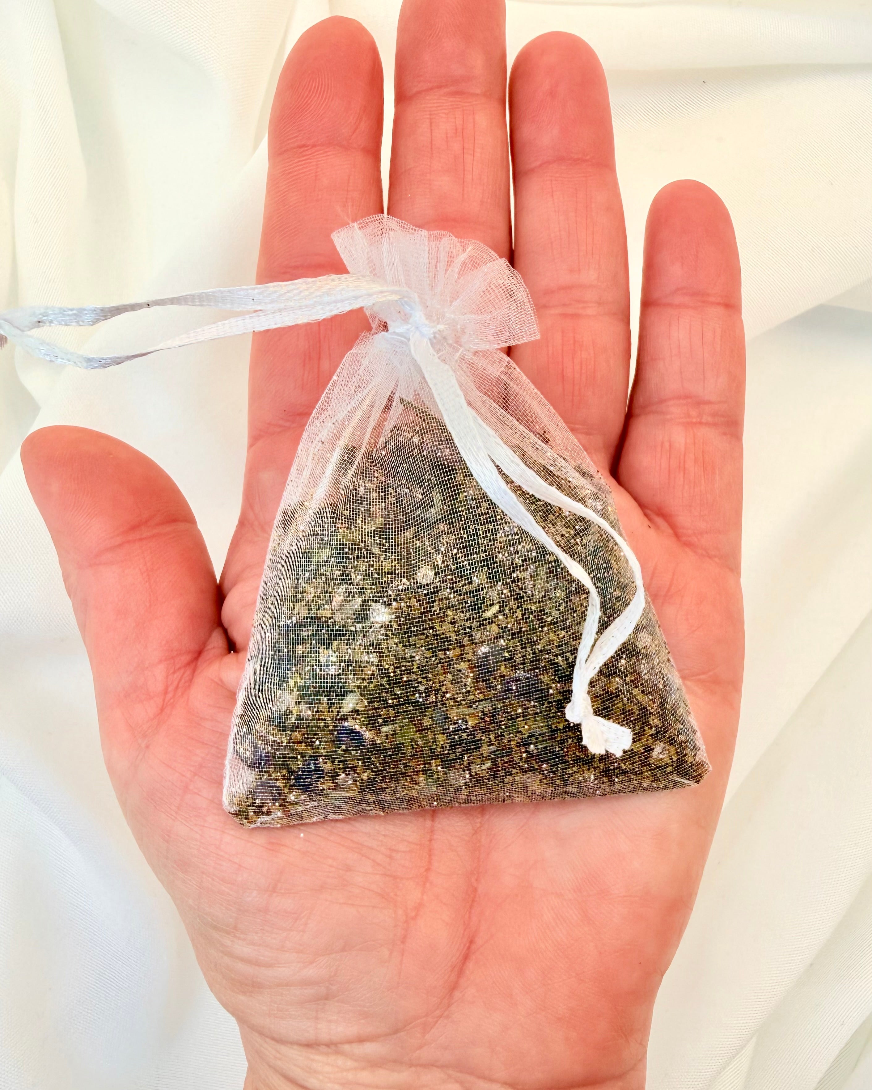 VILDSKAB OG UAFHÆNGIGHED - MEDICINE BAG