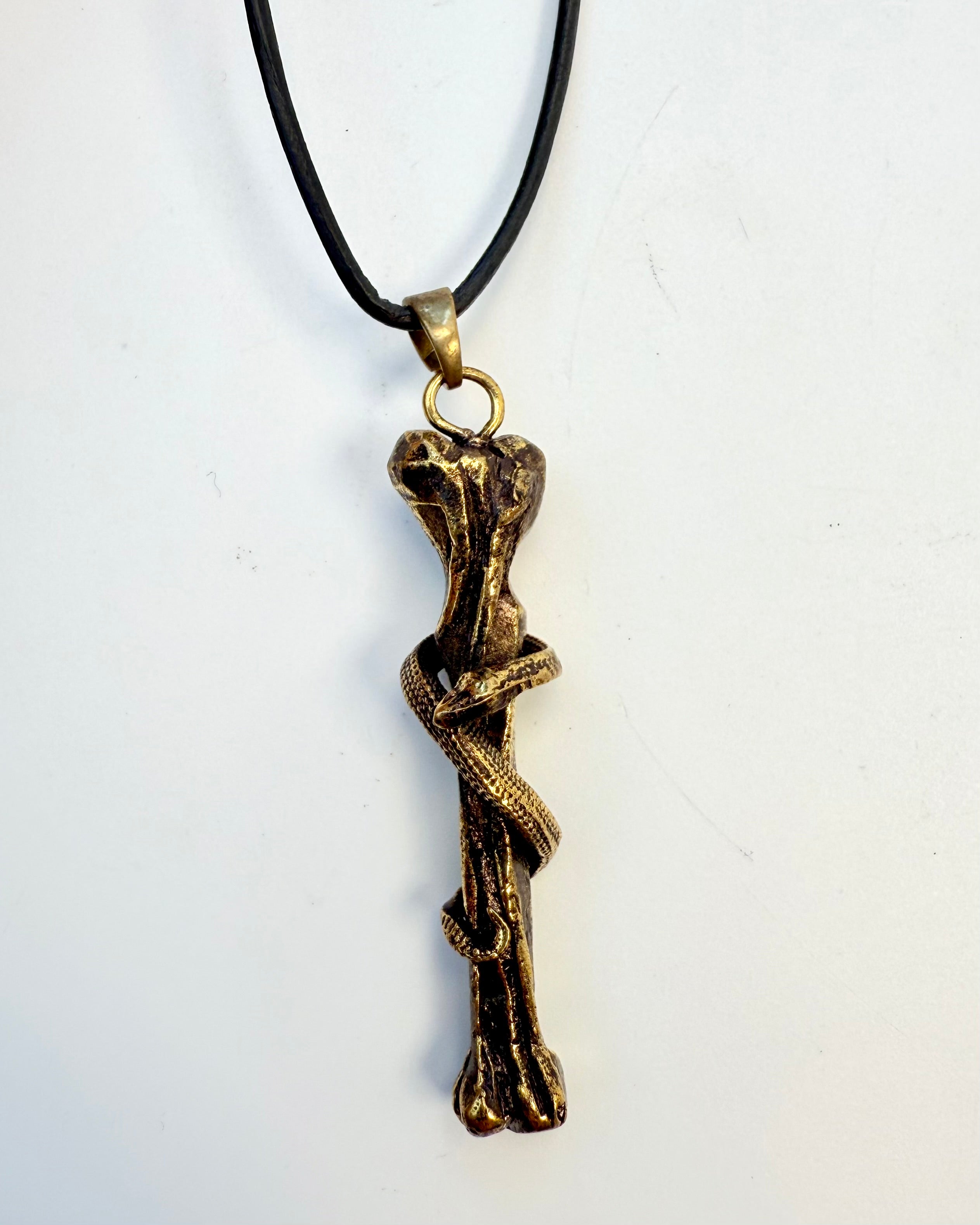 FRA SMERTE TIL LIVSKRAFT - AMULET