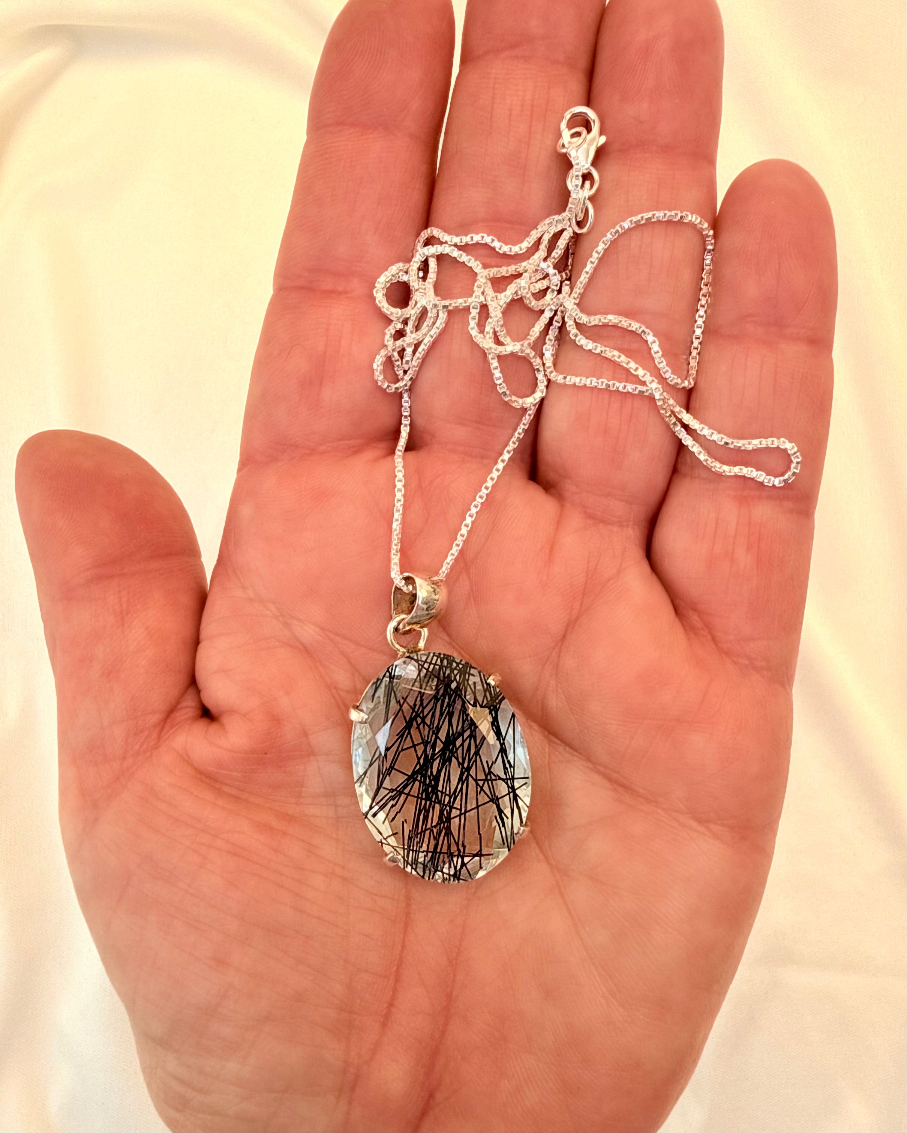 SORT LYS - AMULET - UNIKA