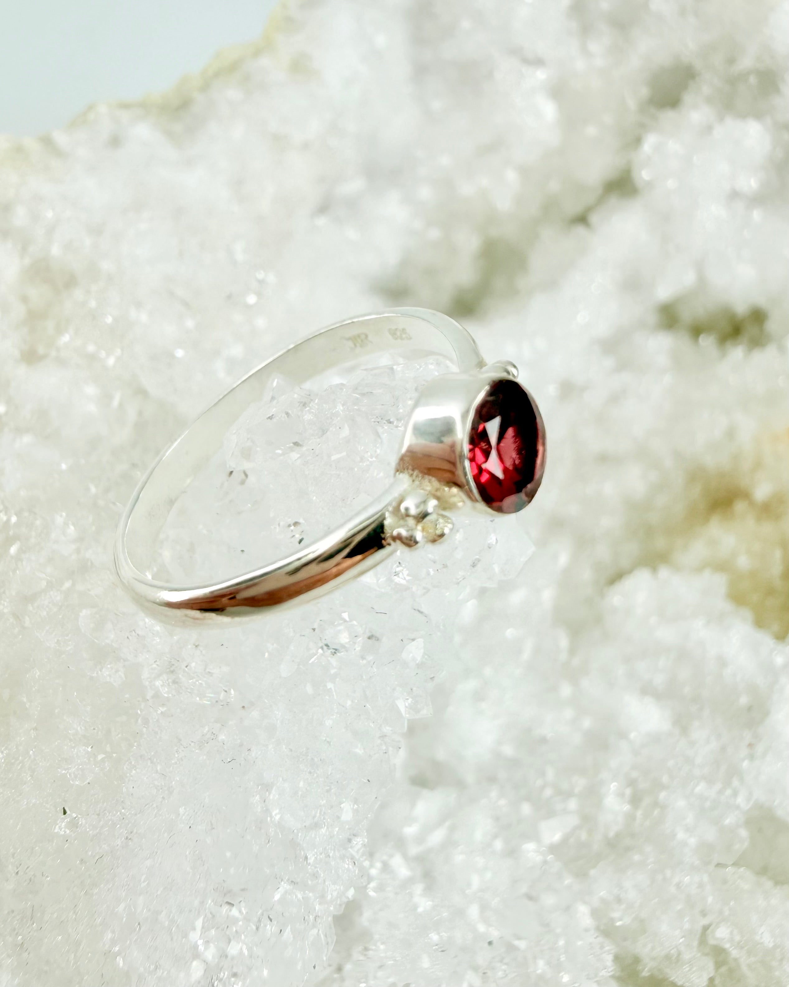 ØNSKEBRØND - RING 2 tilb