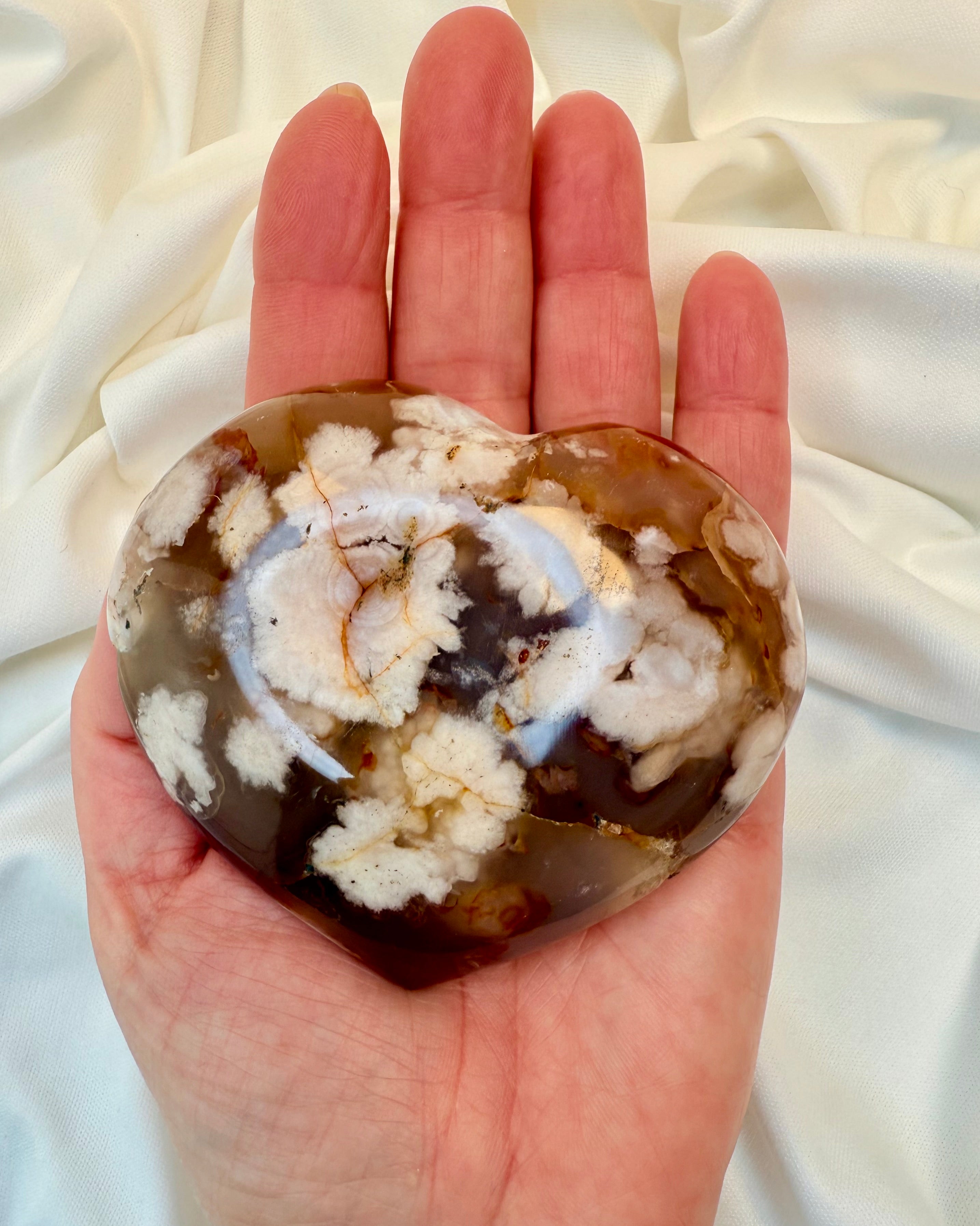 GIVE ME LOVE - KRYSTAL - UNIKA