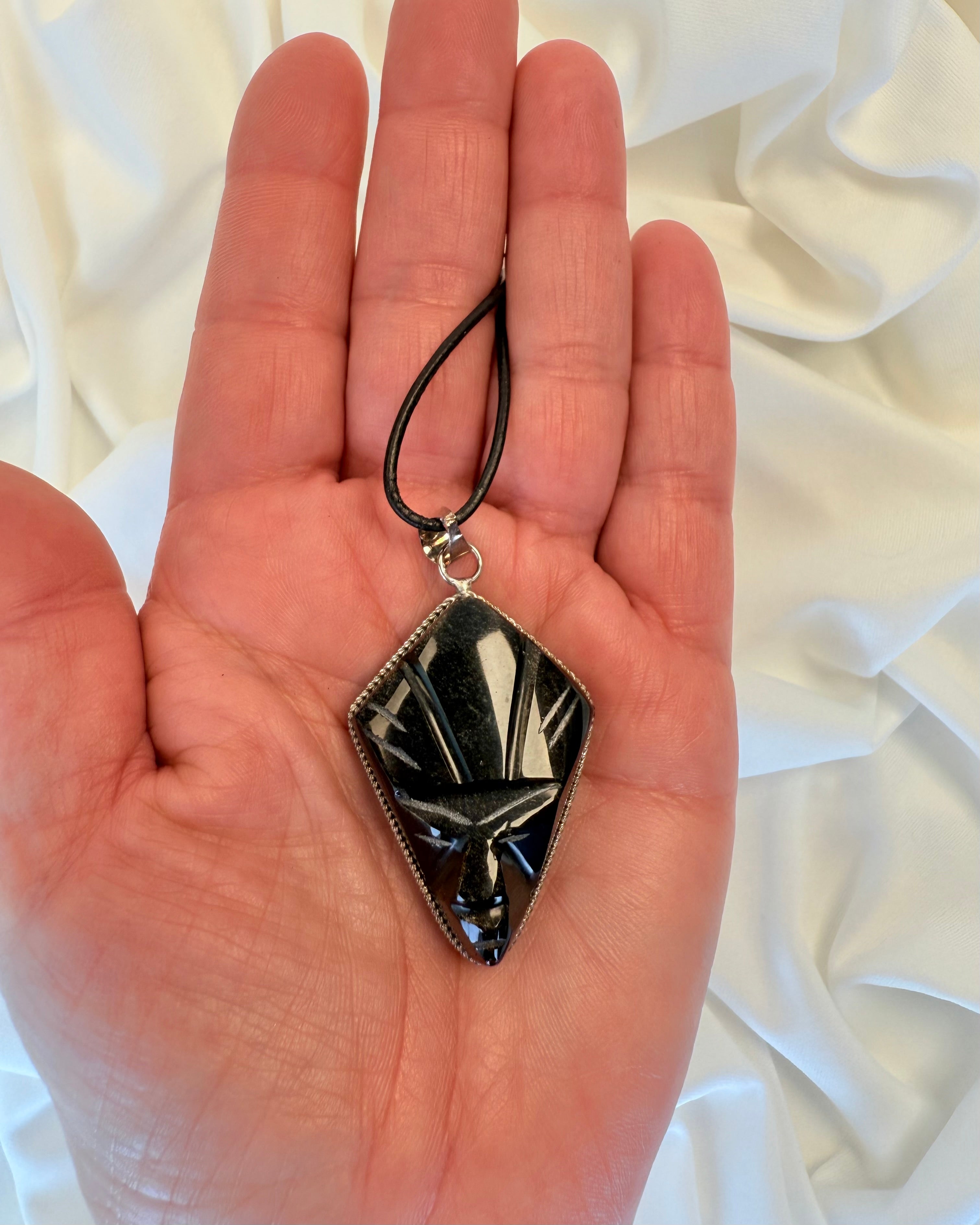 GENFORENING - AMULET - UNIKA