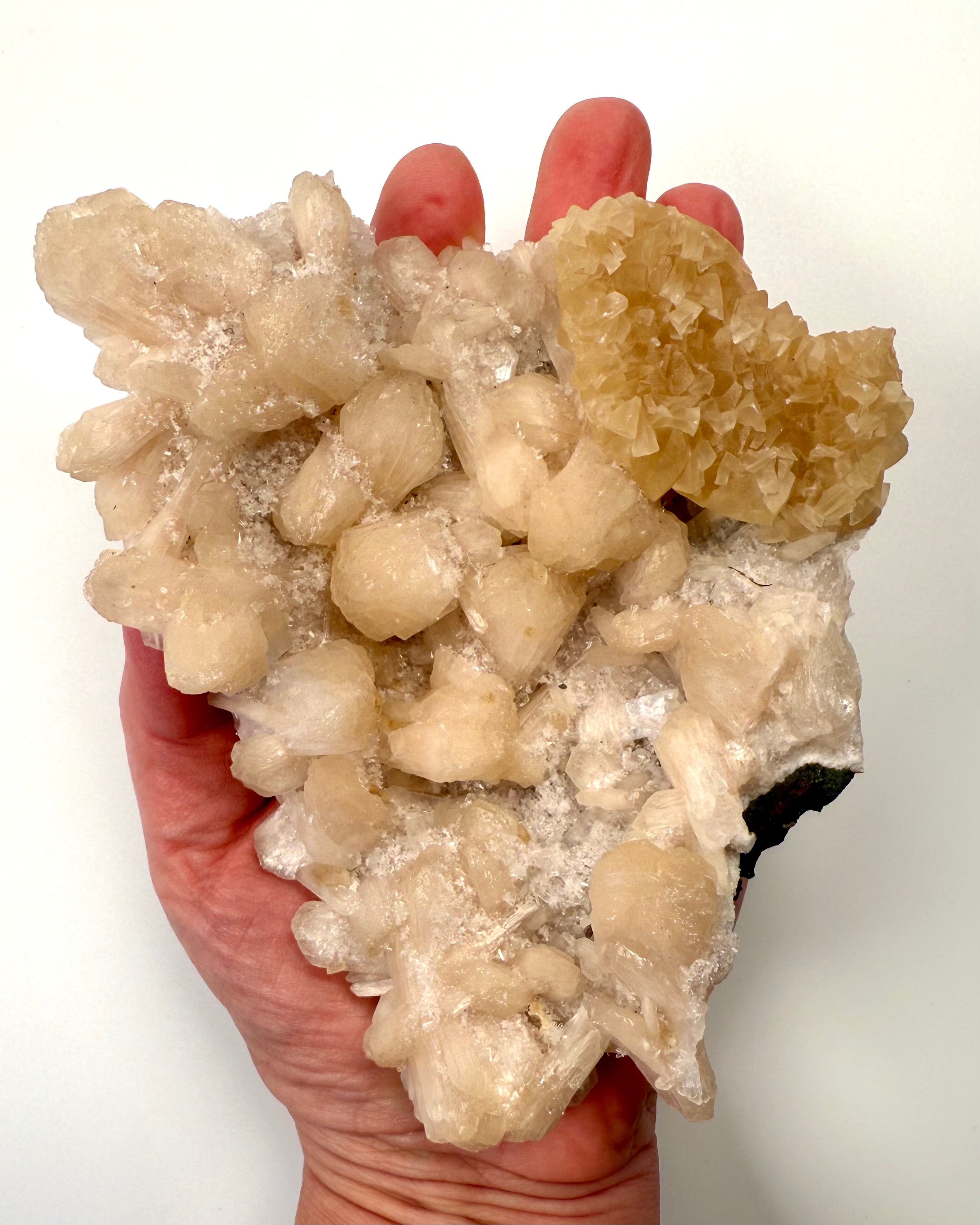 YPPERSTEPRÆSTINDENS VELSIGNELSE - KRYSTAL - UNIKA