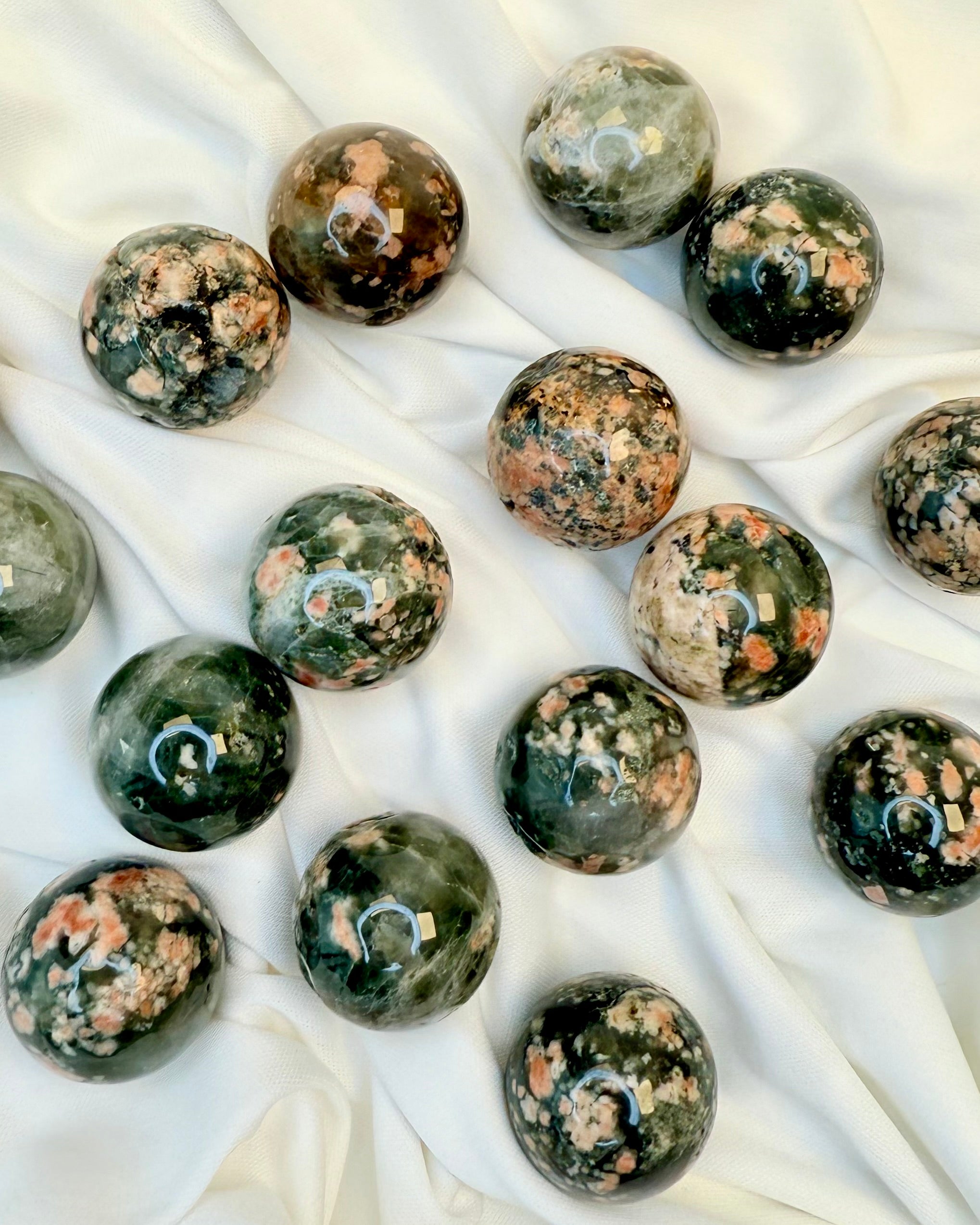 RODFÆSTET - KRYSTAL