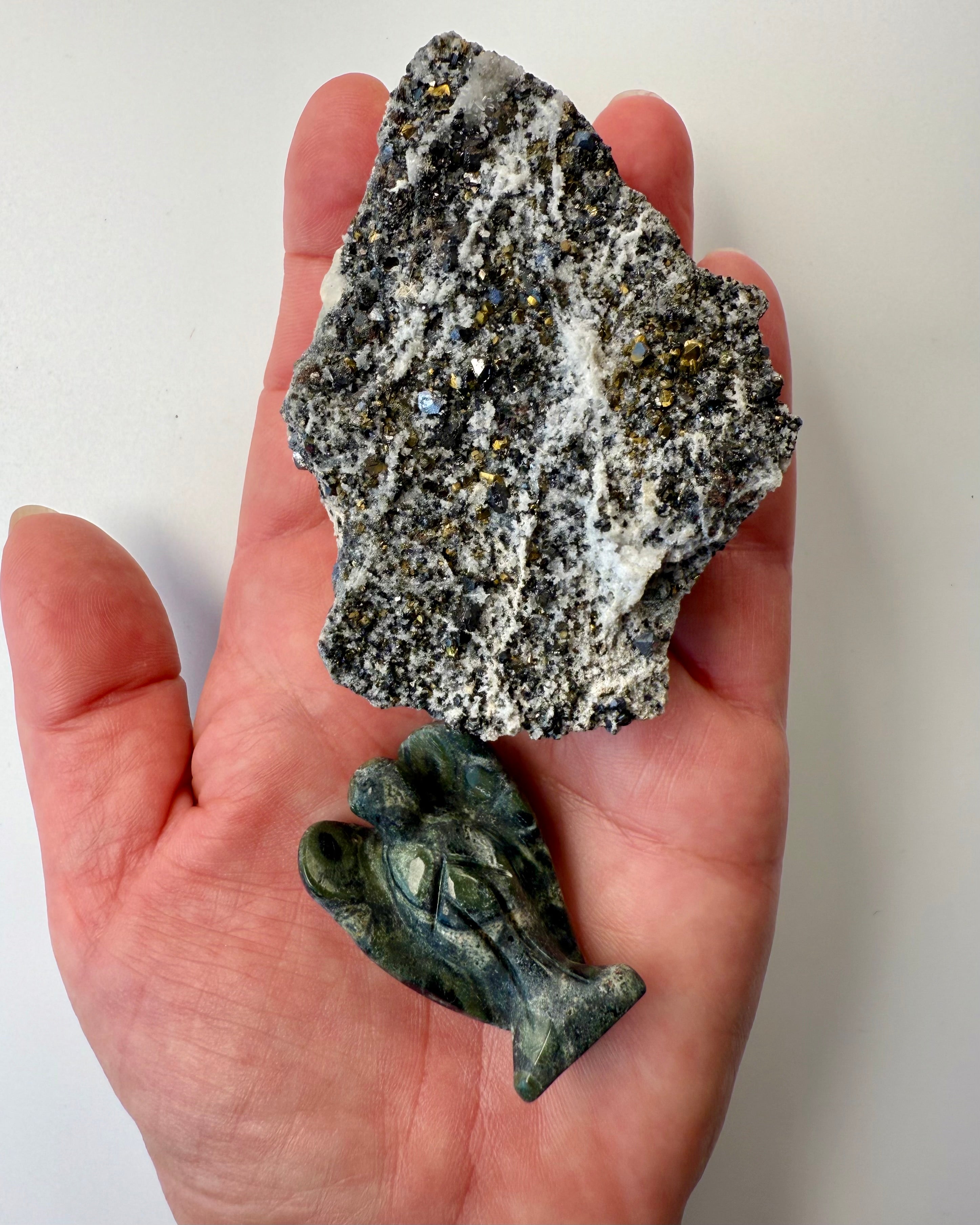 EXPLORE, RELEASE AND UNLEASH - KRYSTALSÆT - UNIKA