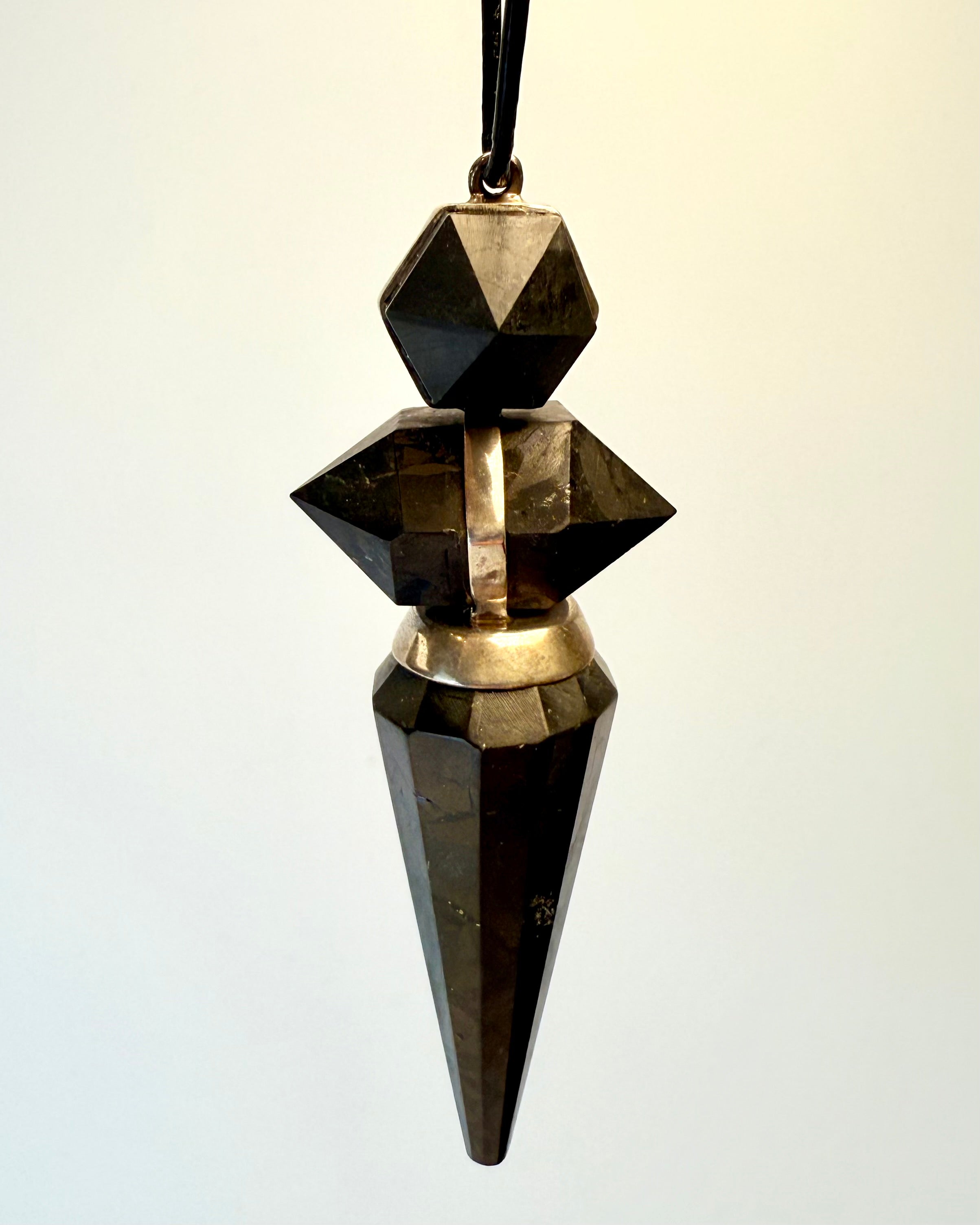 FORSONING MED DIG SELV - AMULET - UNIKA