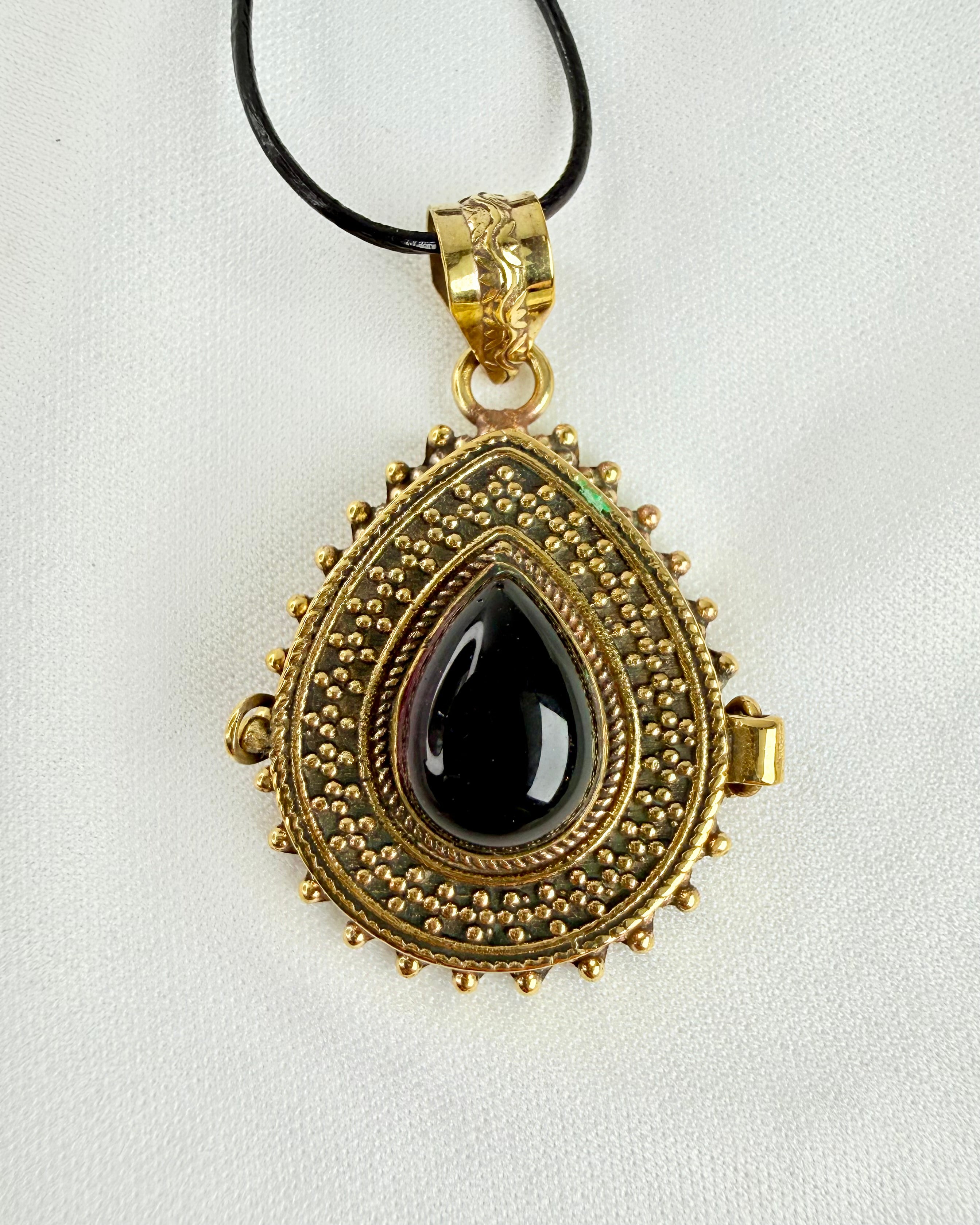 MANIFESTERINGSAMULET - UNIKA