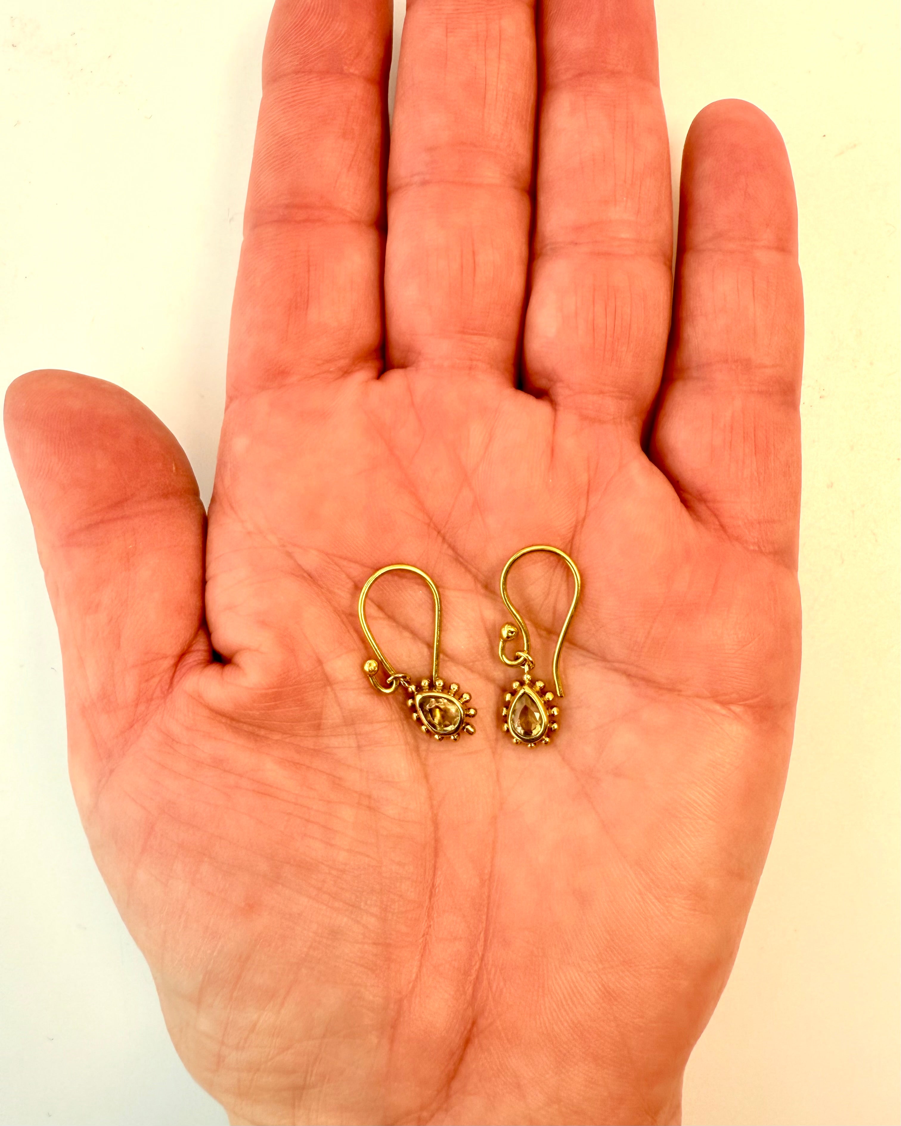 DEN GYLDNE ÅRE - ØRERINGE - UNIKA