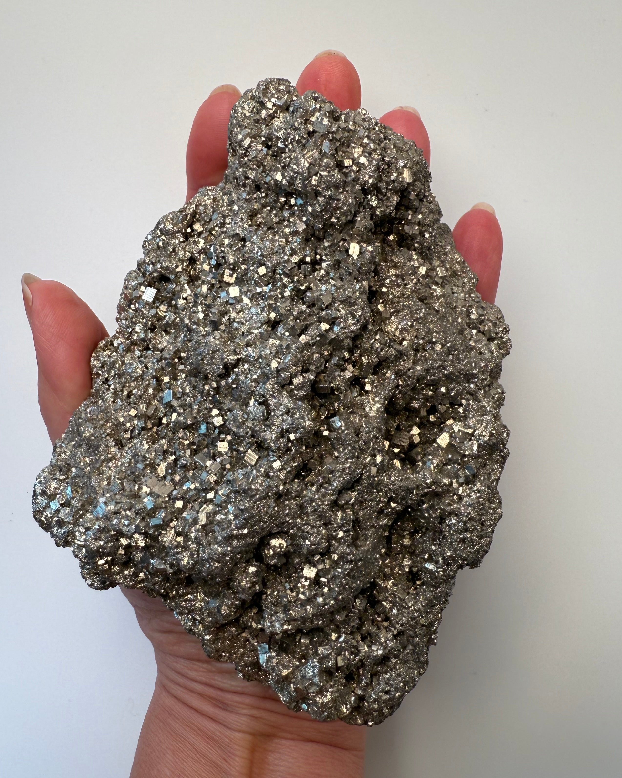 STYRKE, MOD OG ROBUSTHED - KRYSTAL - UNIKA