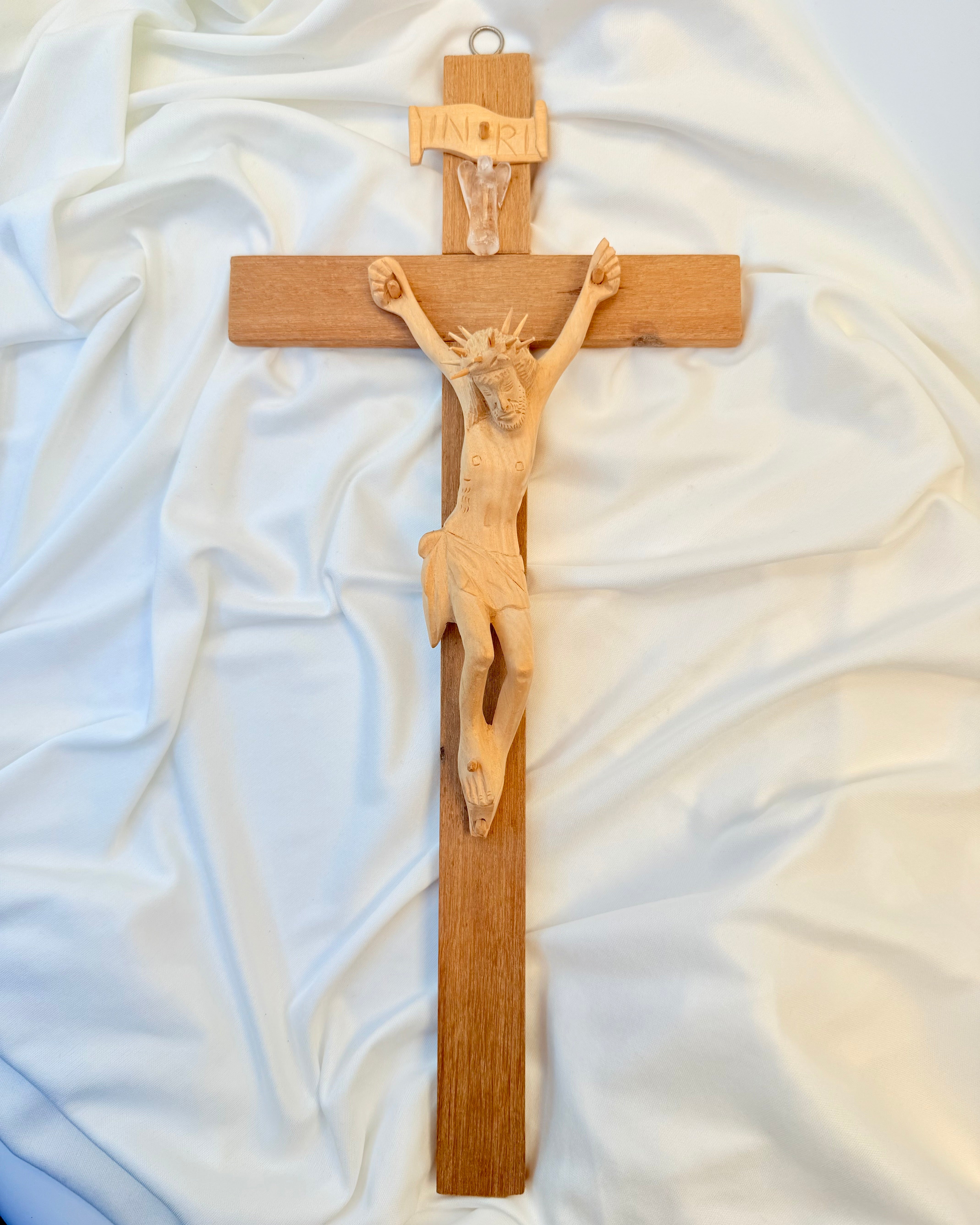 GUDDOMMELIG OMFAVNELSE - JESUS OG ENGLEN
