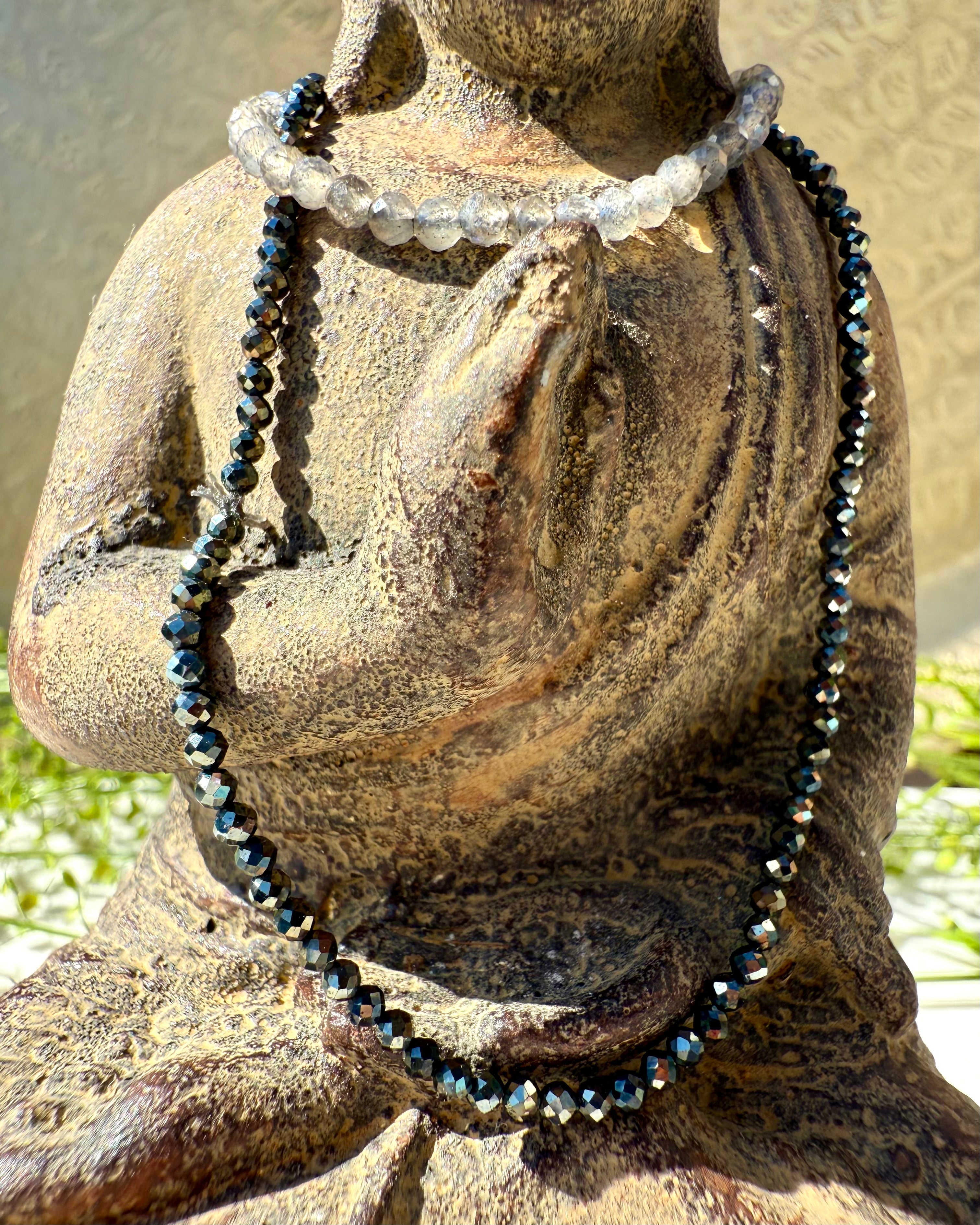 I FEEL SAFE AND GROUNDED - BUDDHA - UNIKA