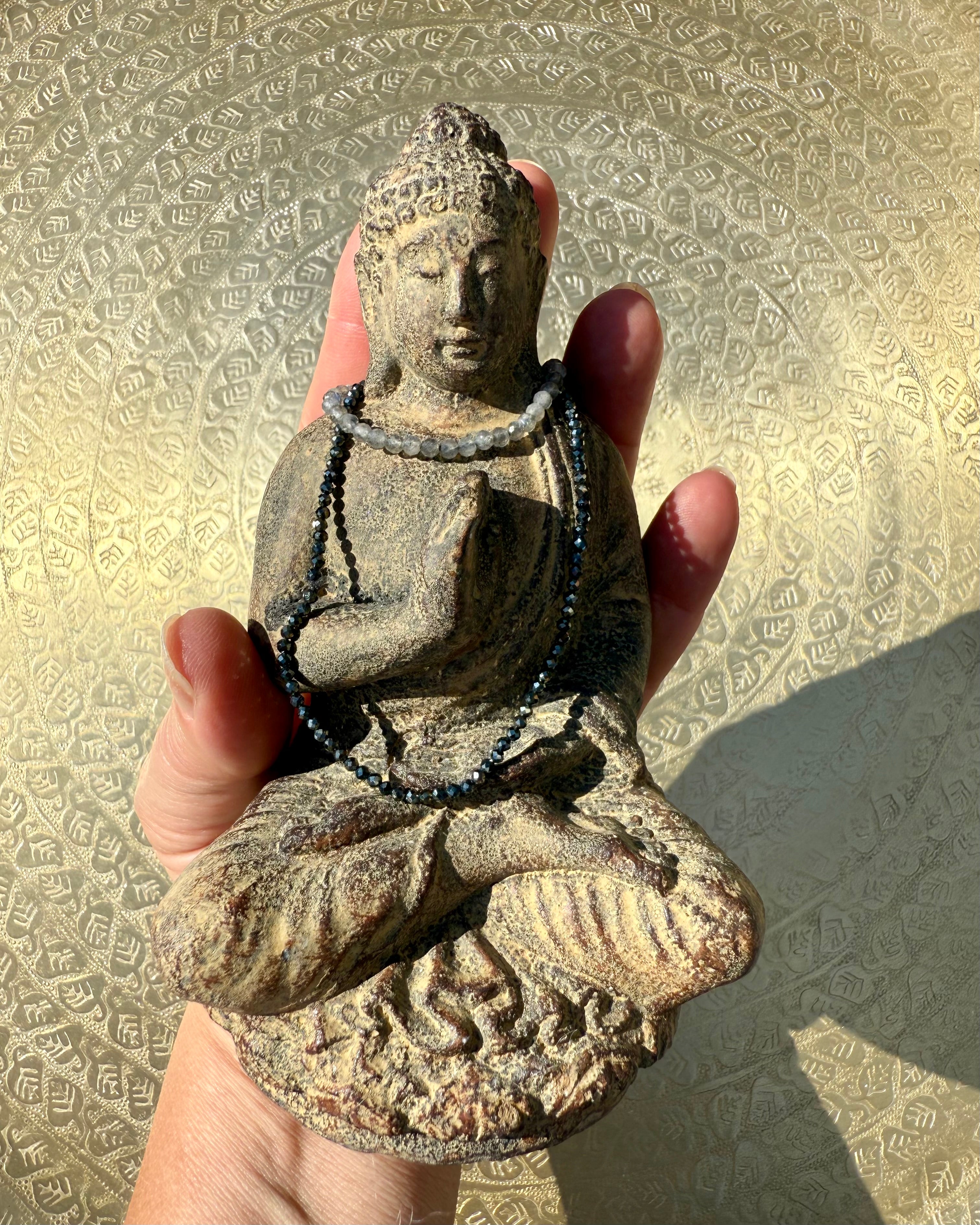 I FEEL SAFE AND GROUNDED - BUDDHA - UNIKA