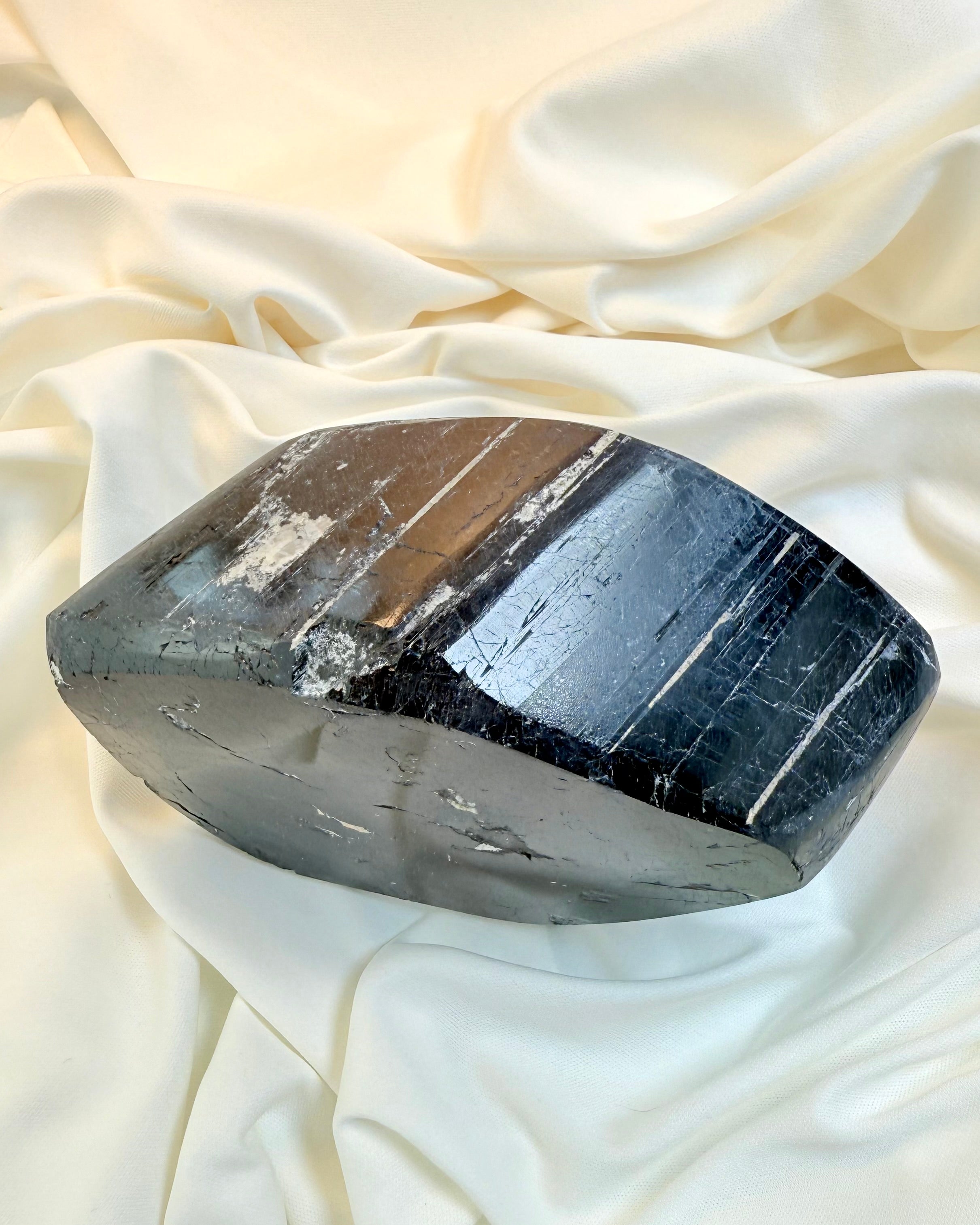 DON’T GIVE UP - KRYSTAL - UNIKA