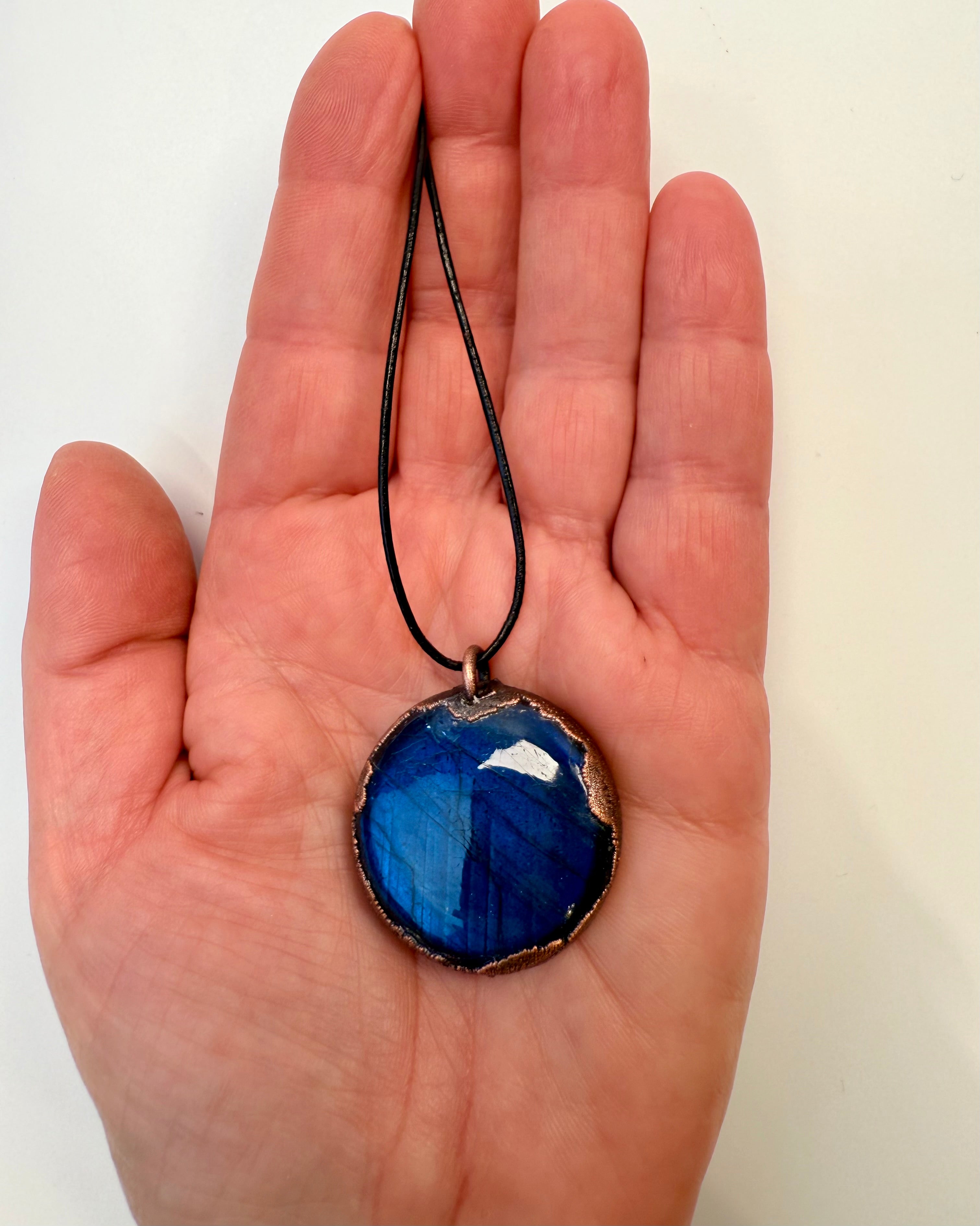 VØLVENS SPEJL - UNIKA