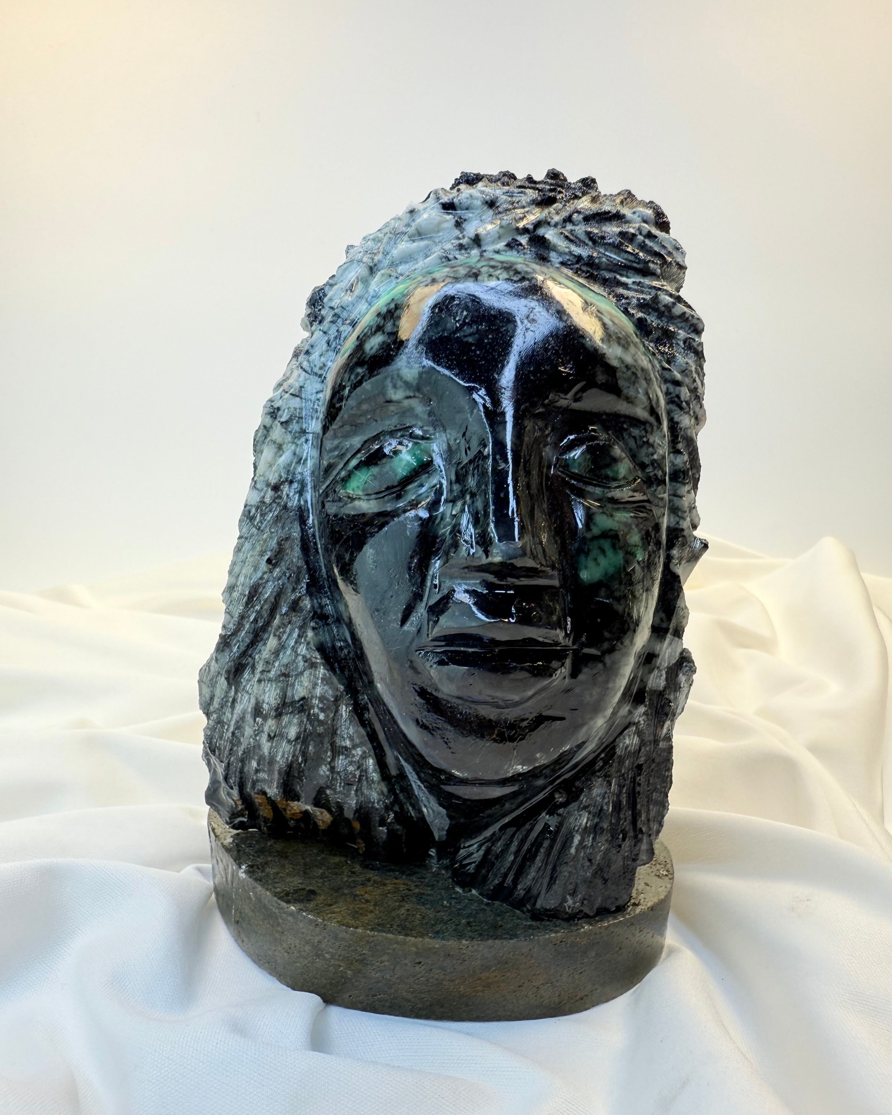 EFTERLADT, MEN STADIG HER - KRYSTAL - UNIKA