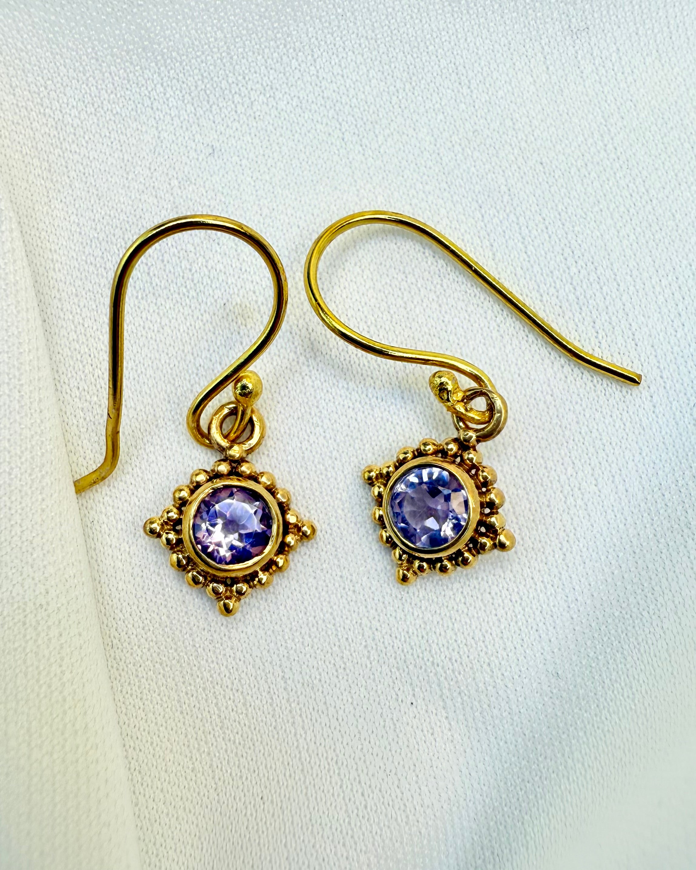 LET YOUR LIGHT SHINE - ØRERINGE