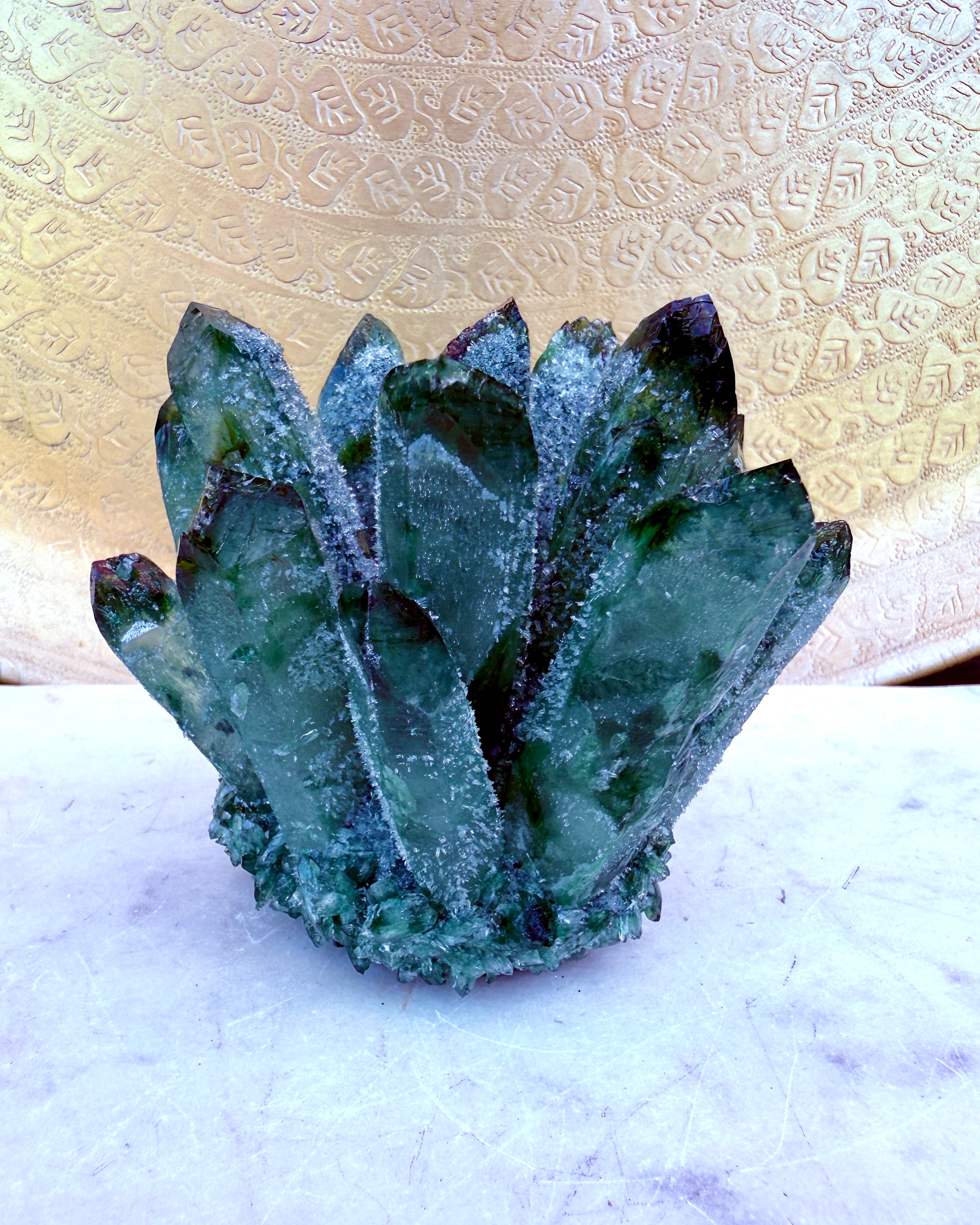 KRAFTKILDE OG STJERNESTØV - KRYSTAL